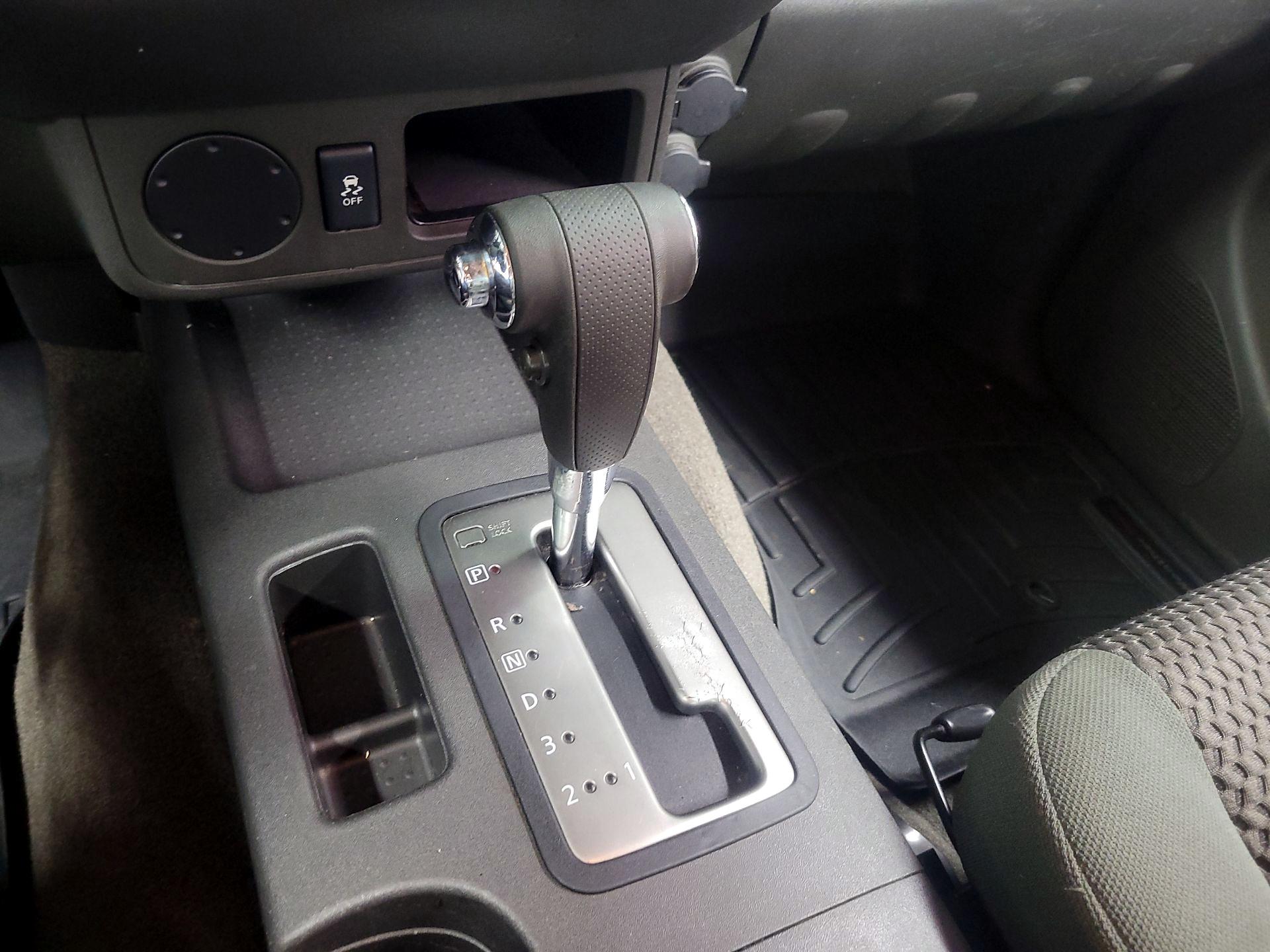 Thumbnail: 2014 Nissan Frontier - 16