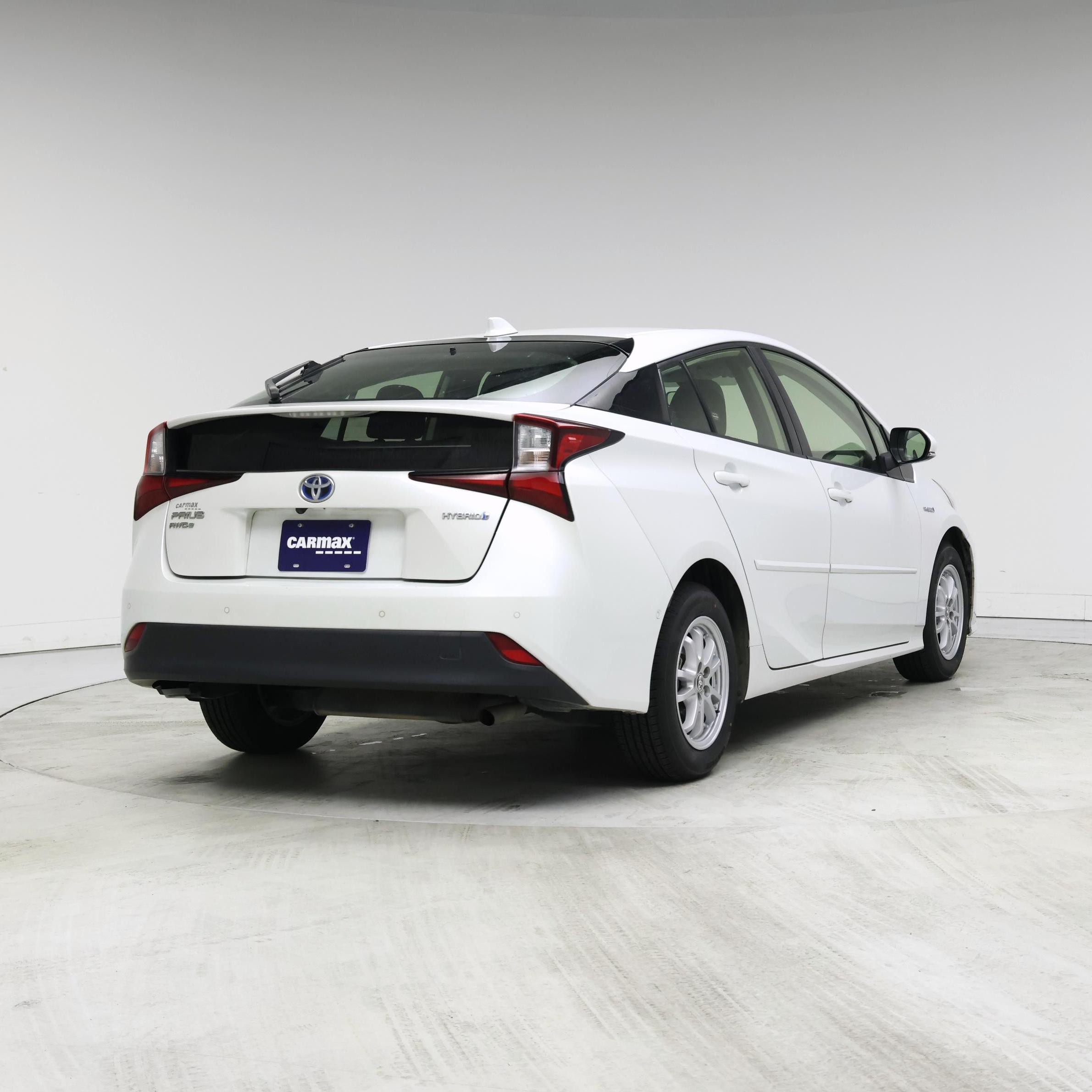 Thumbnail: 2021 Toyota Prius - 8