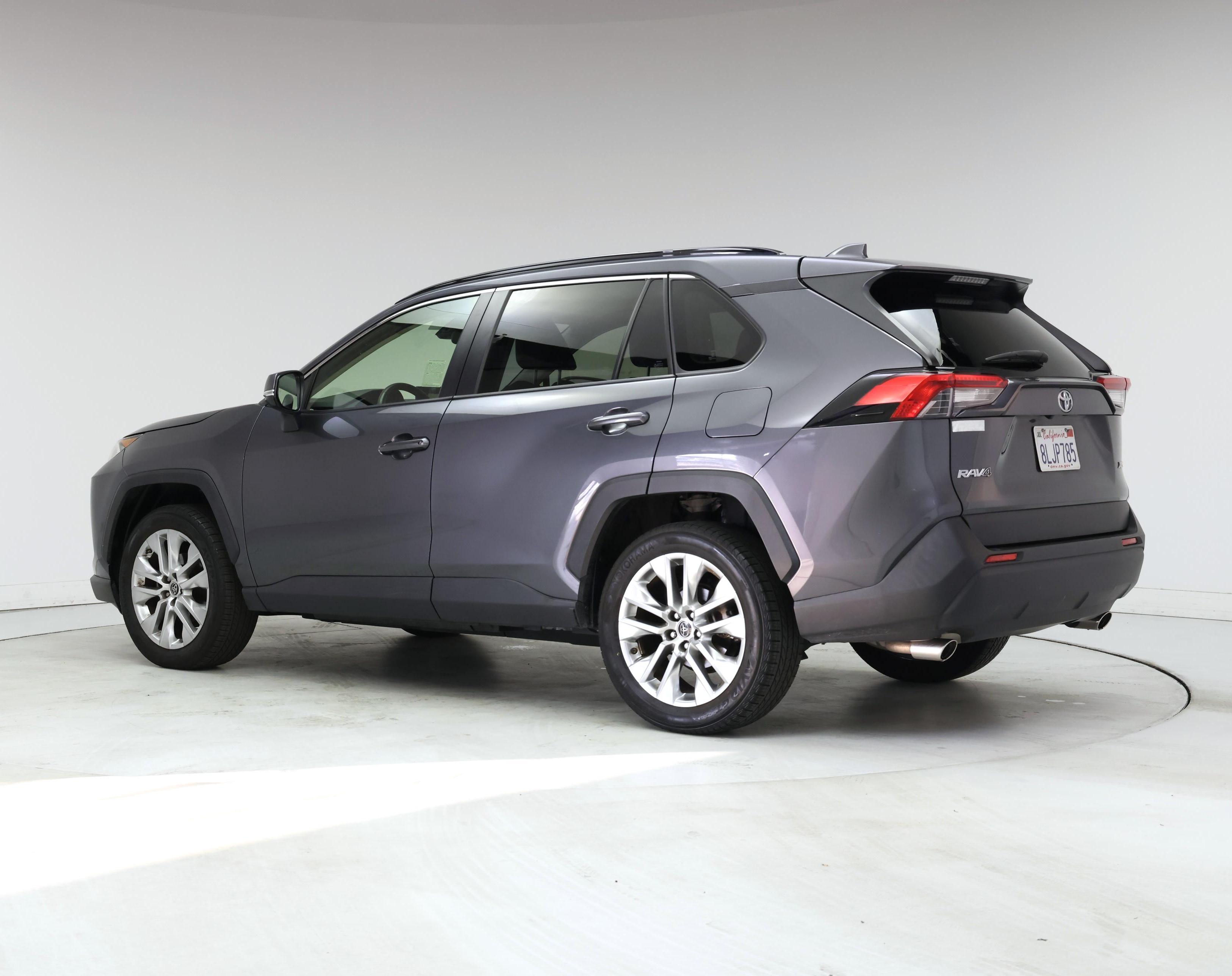 Thumbnail: 2019 Toyota RAV4 - 2