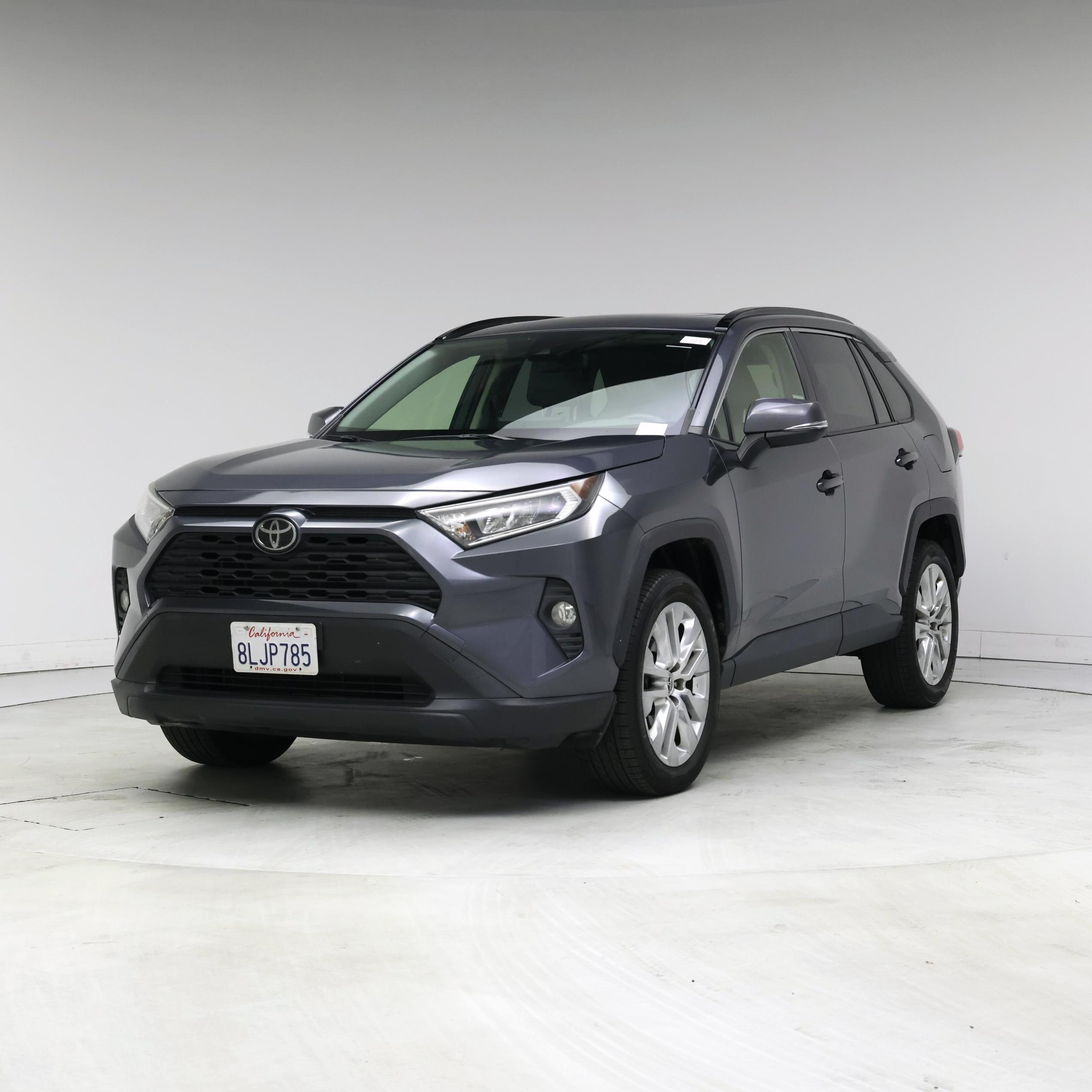 Thumbnail: 2019 Toyota RAV4 - 4