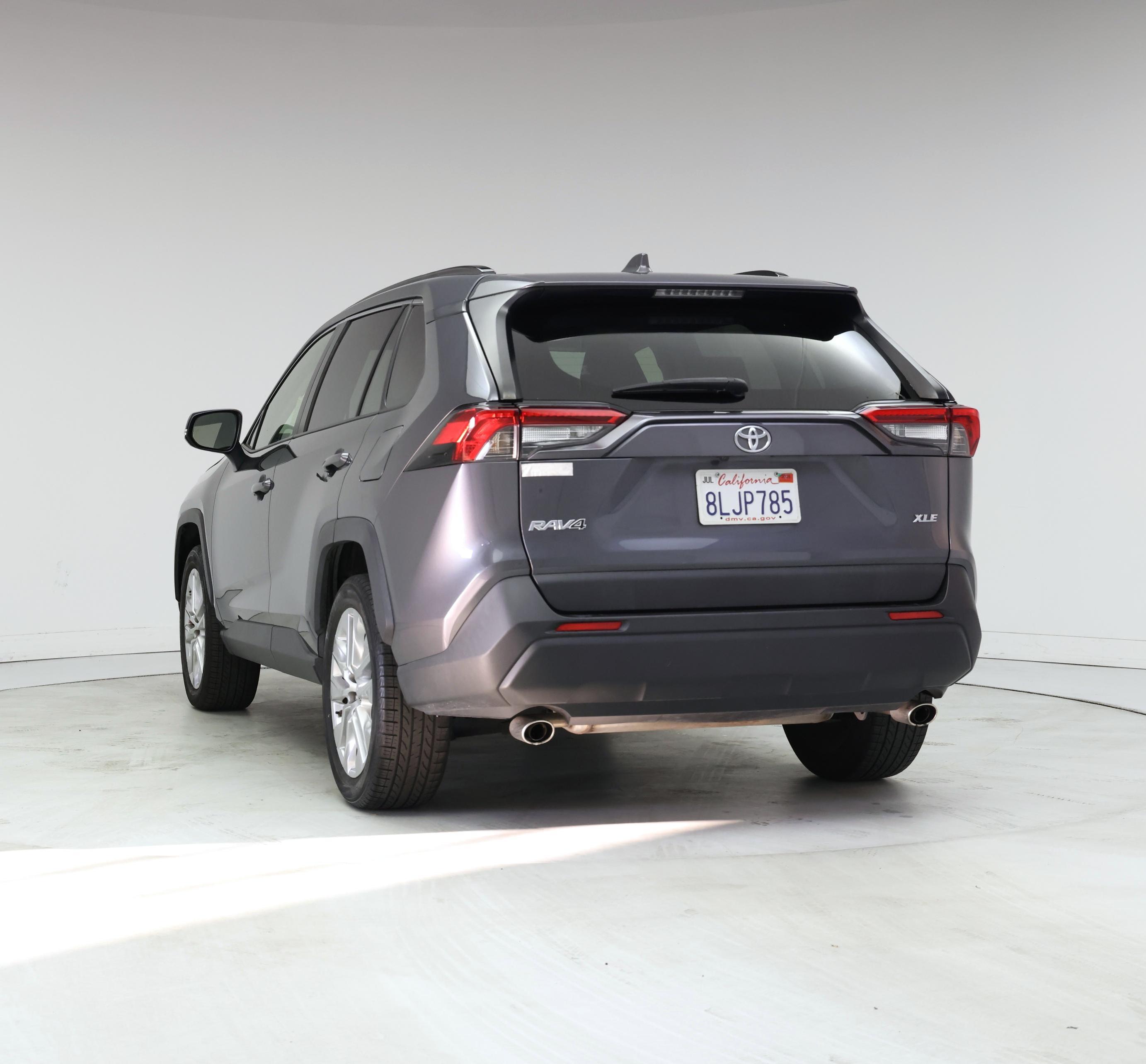 Thumbnail: 2019 Toyota RAV4 - 6