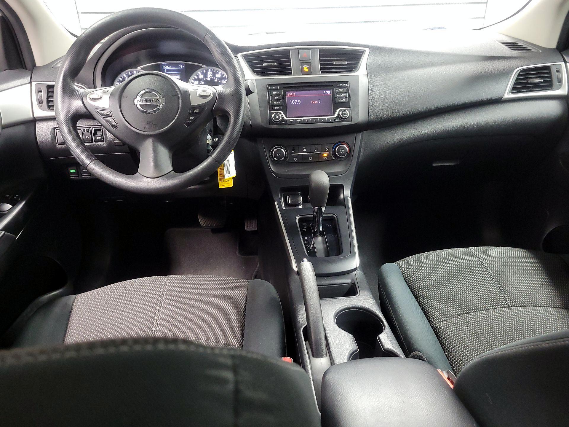 Thumbnail: 2018 Nissan Sentra - 9