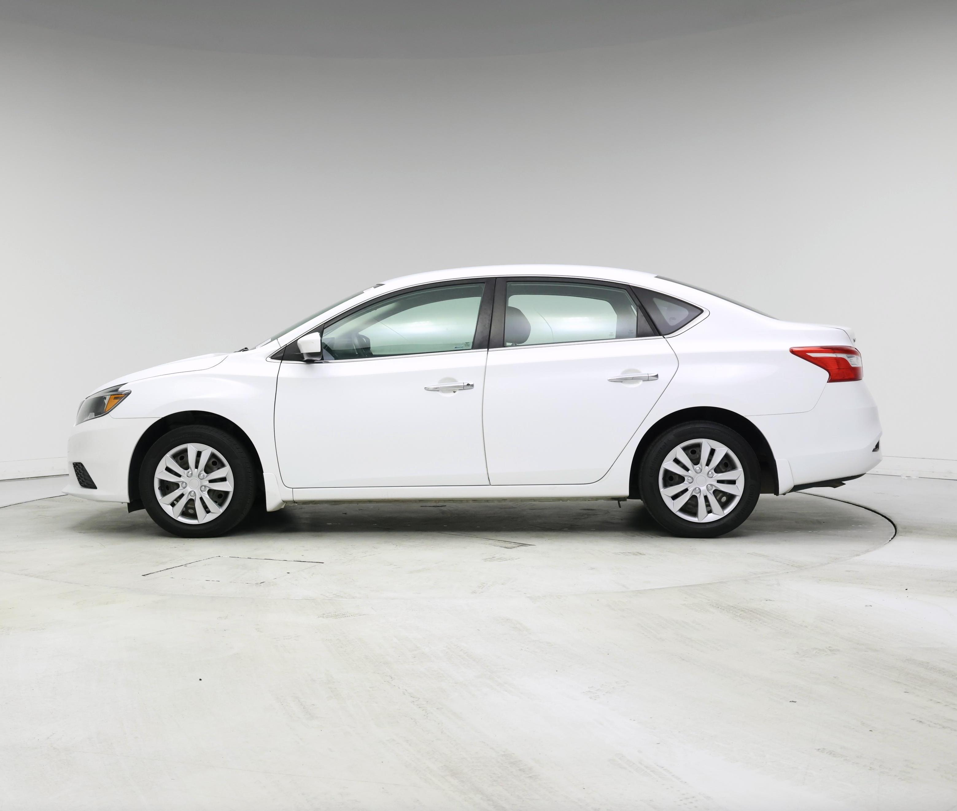 Thumbnail: 2018 Nissan Sentra - 3