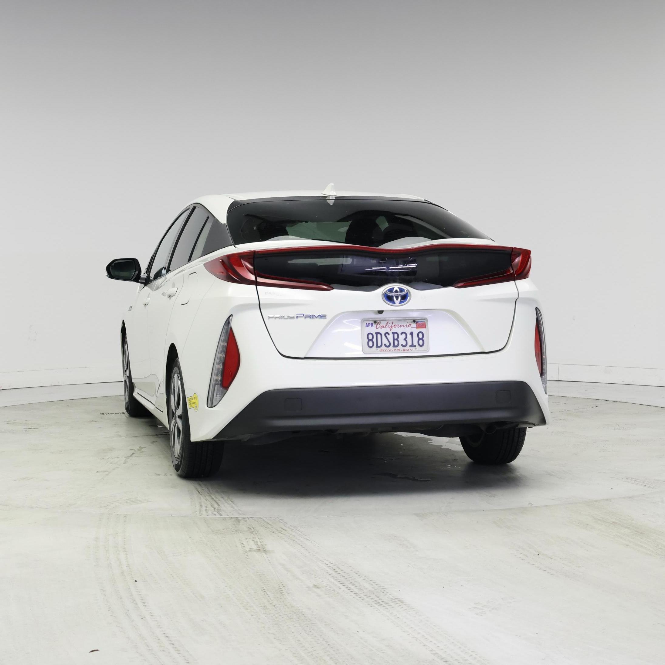 Thumbnail: 2017 Toyota Prius Prime - 6