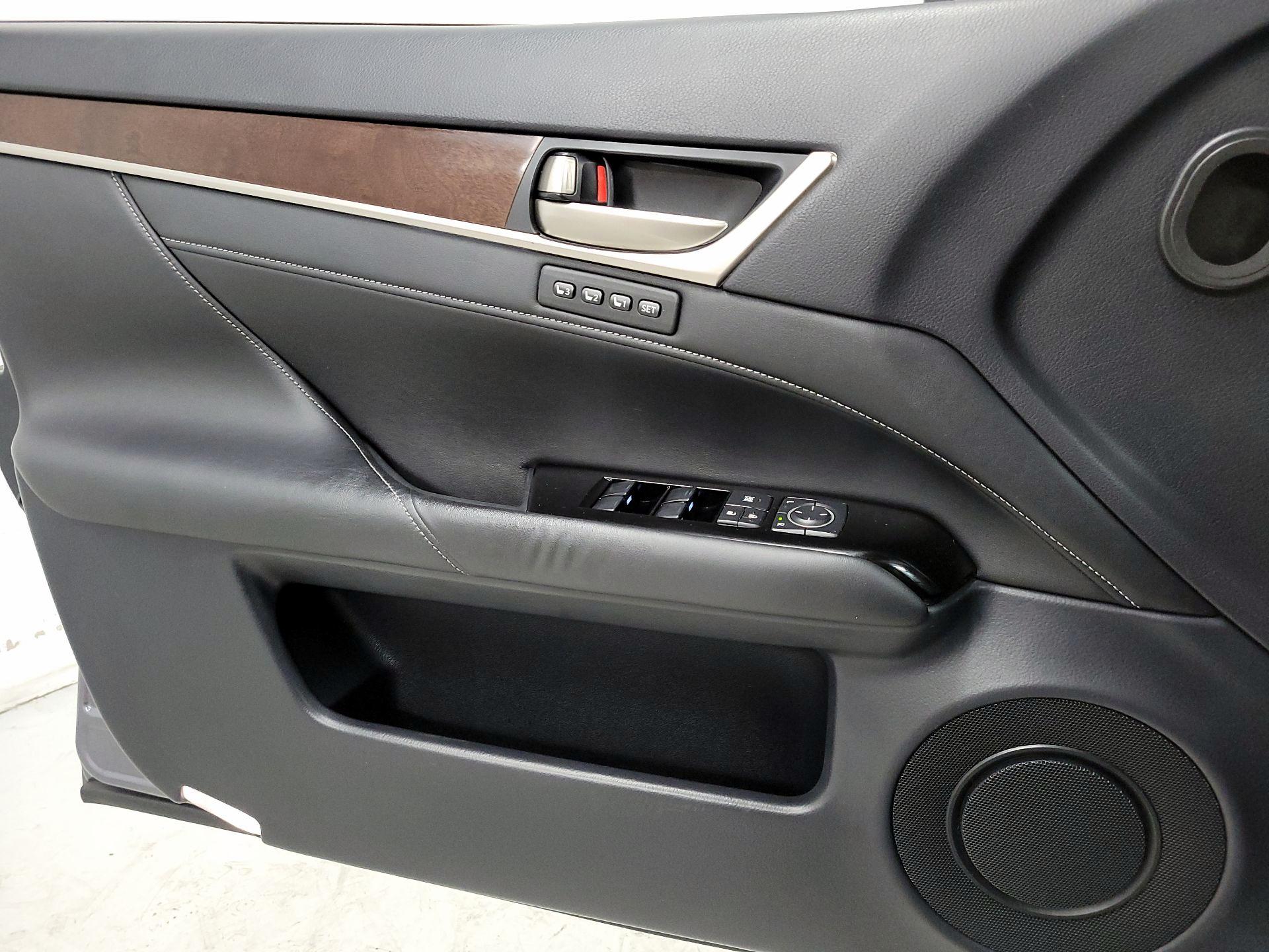 Thumbnail: 2013 Lexus GS - 12