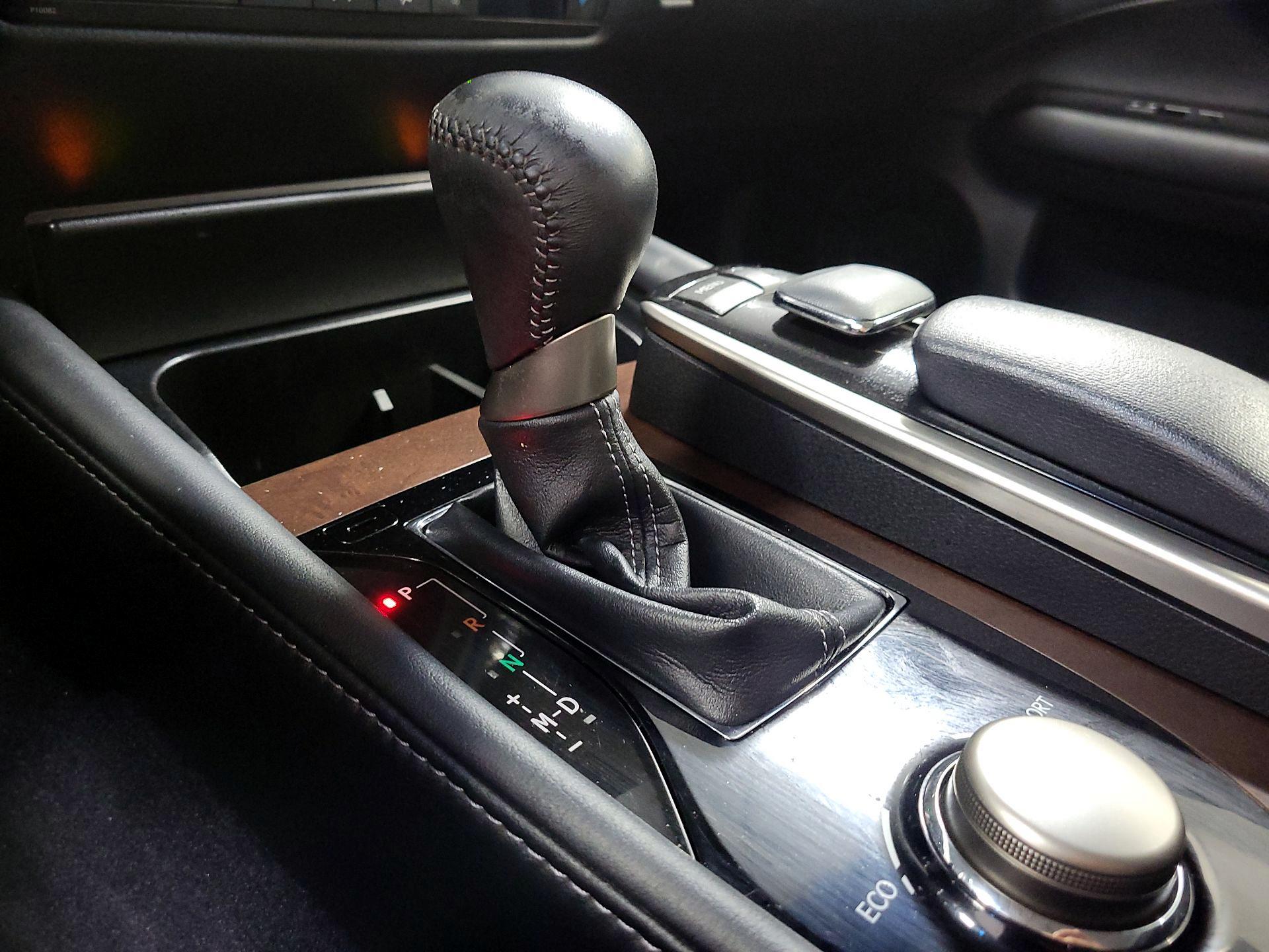Thumbnail: 2013 Lexus GS - 16