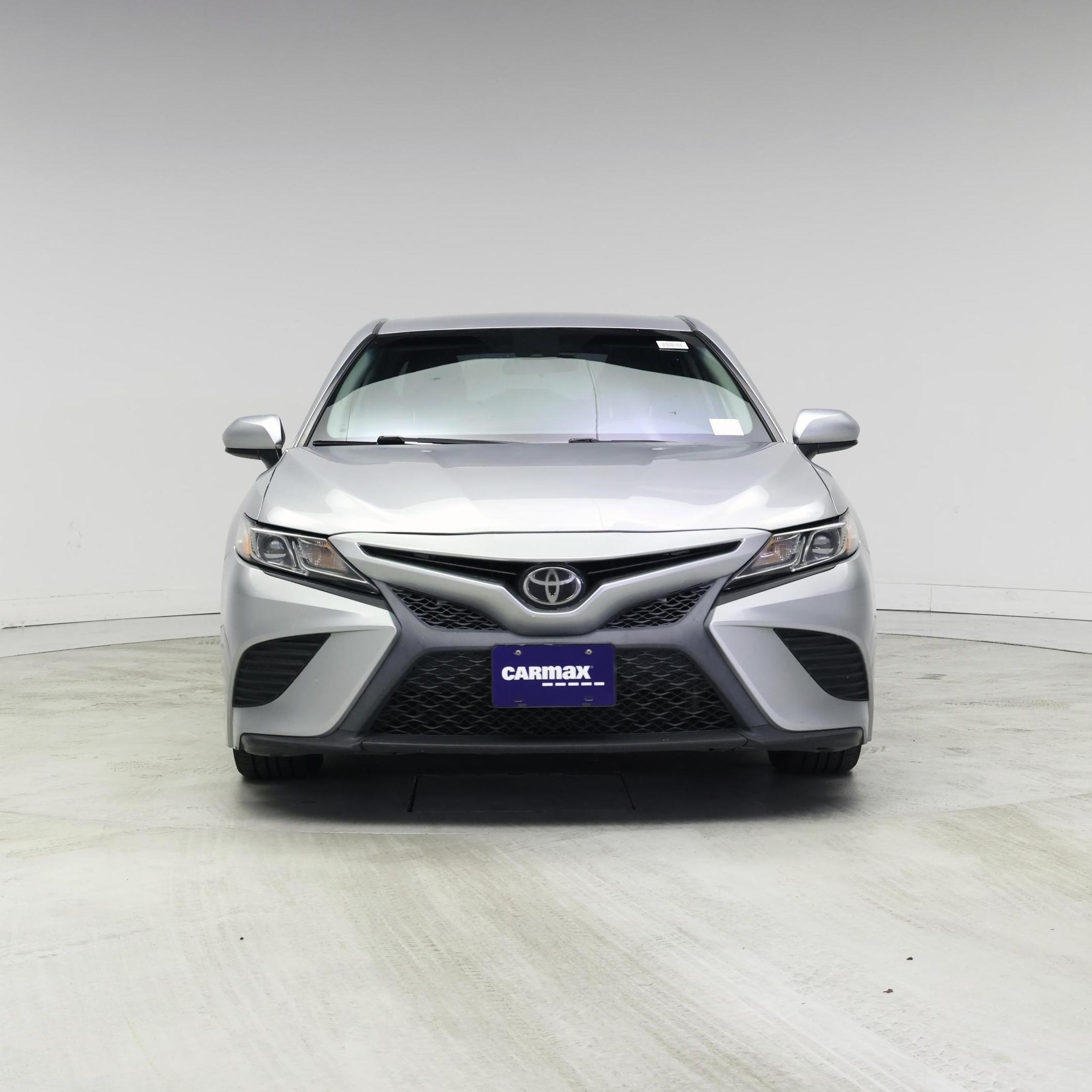Thumbnail: 2019 Toyota Camry - 5