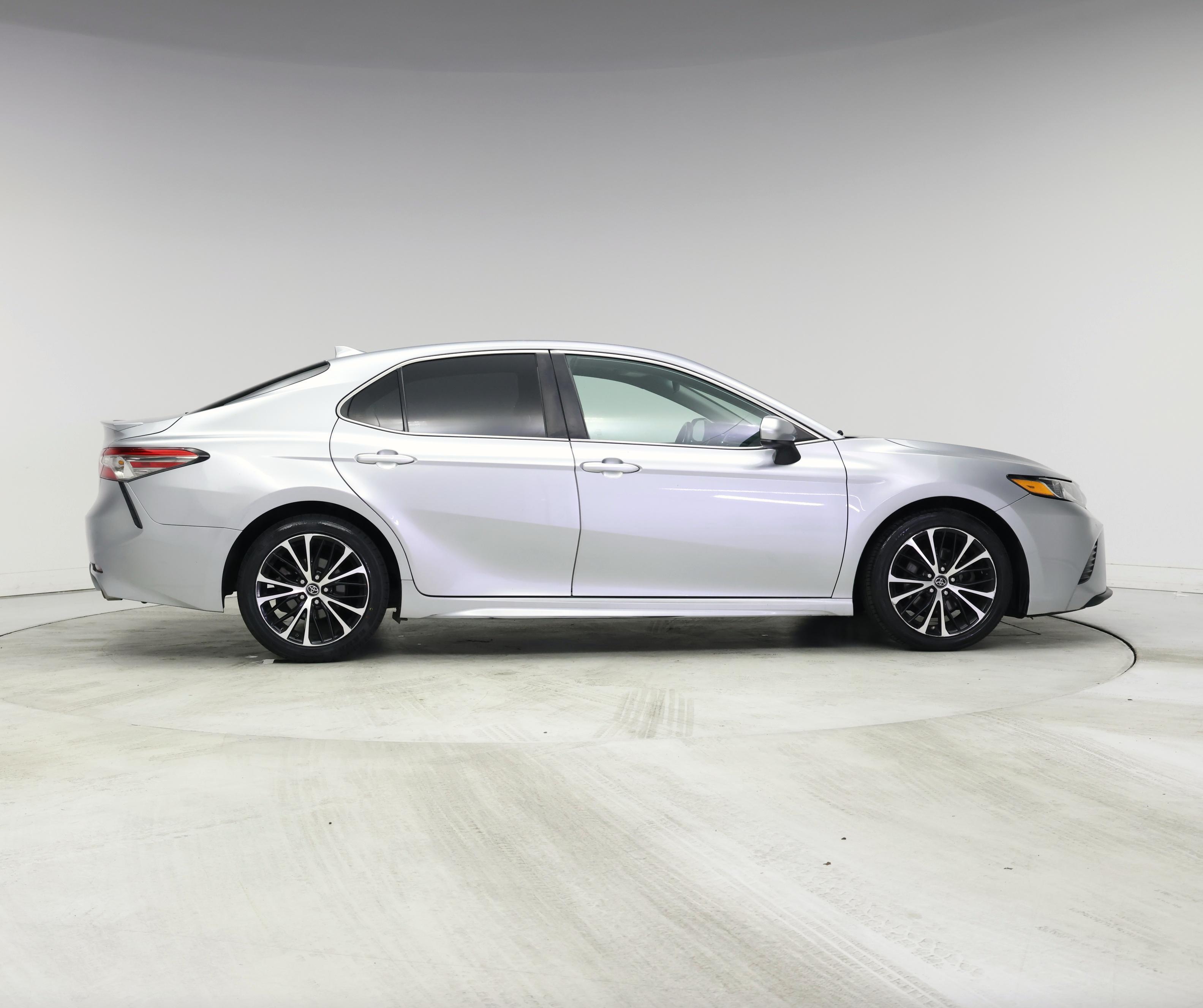 Thumbnail: 2019 Toyota Camry - 7