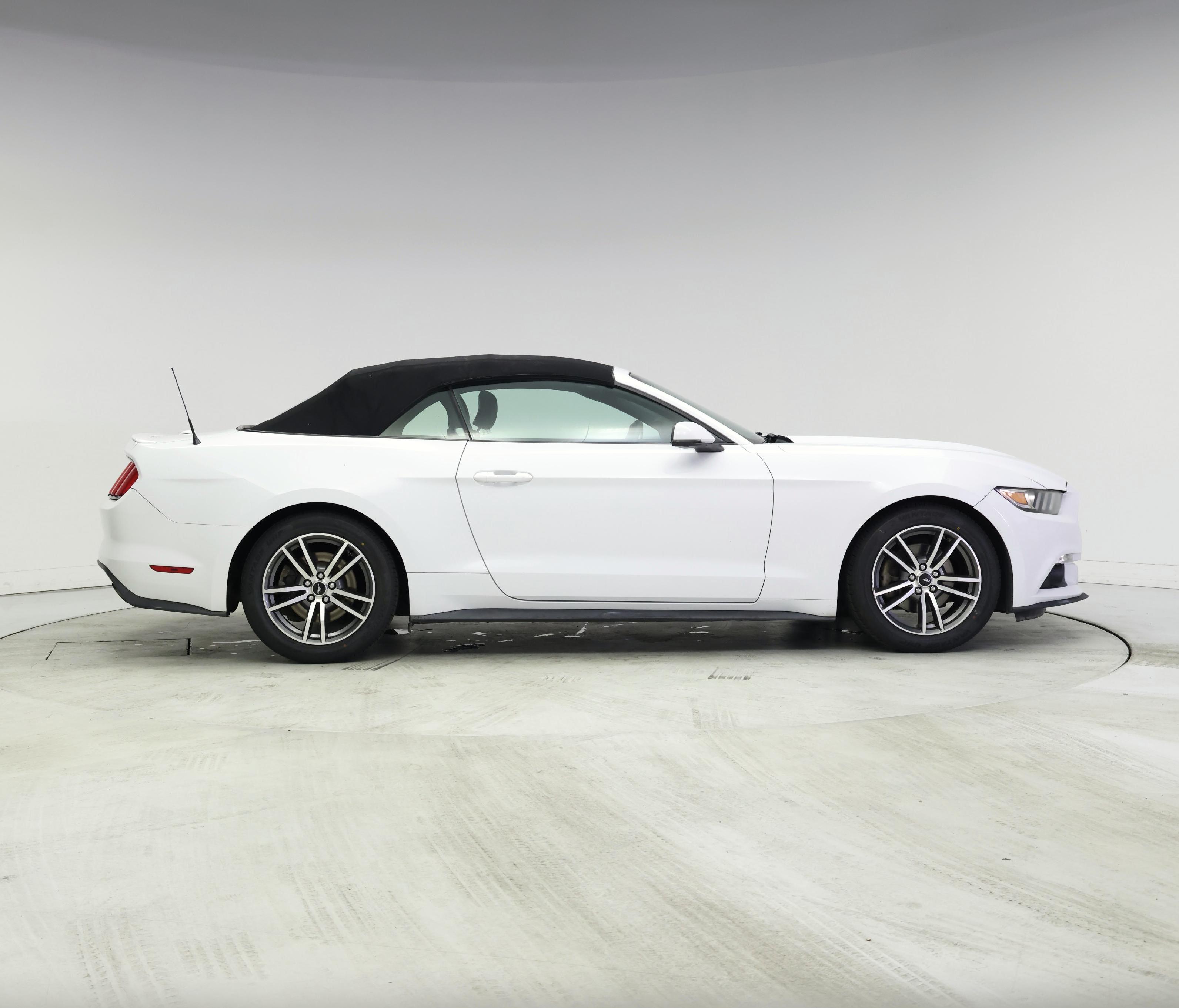Thumbnail: 2016 Ford Mustang - 7