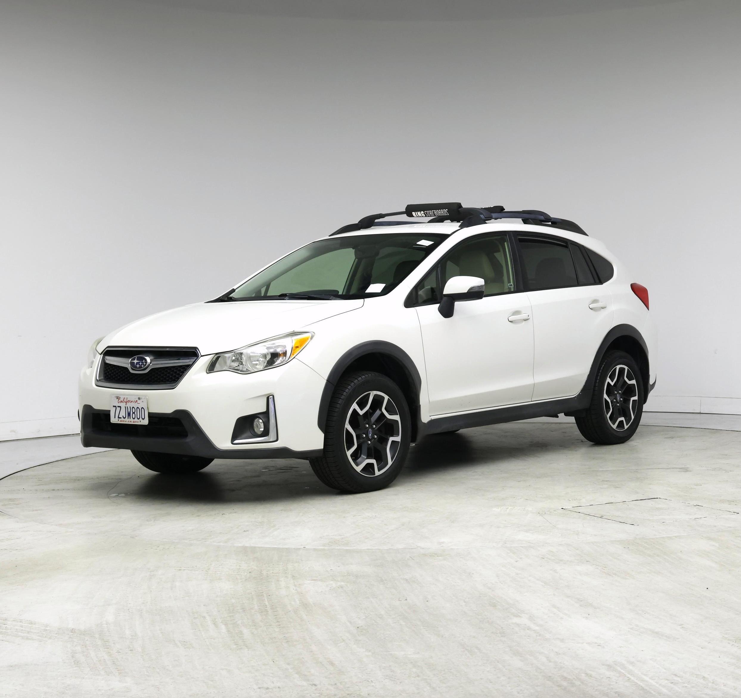 Thumbnail: 2017 Subaru Crosstrek - 4