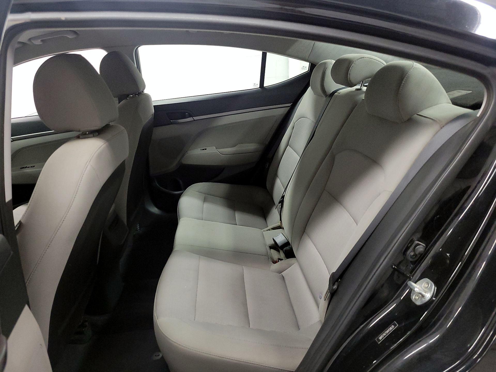 Thumbnail: 2017 Hyundai Elantra - 16