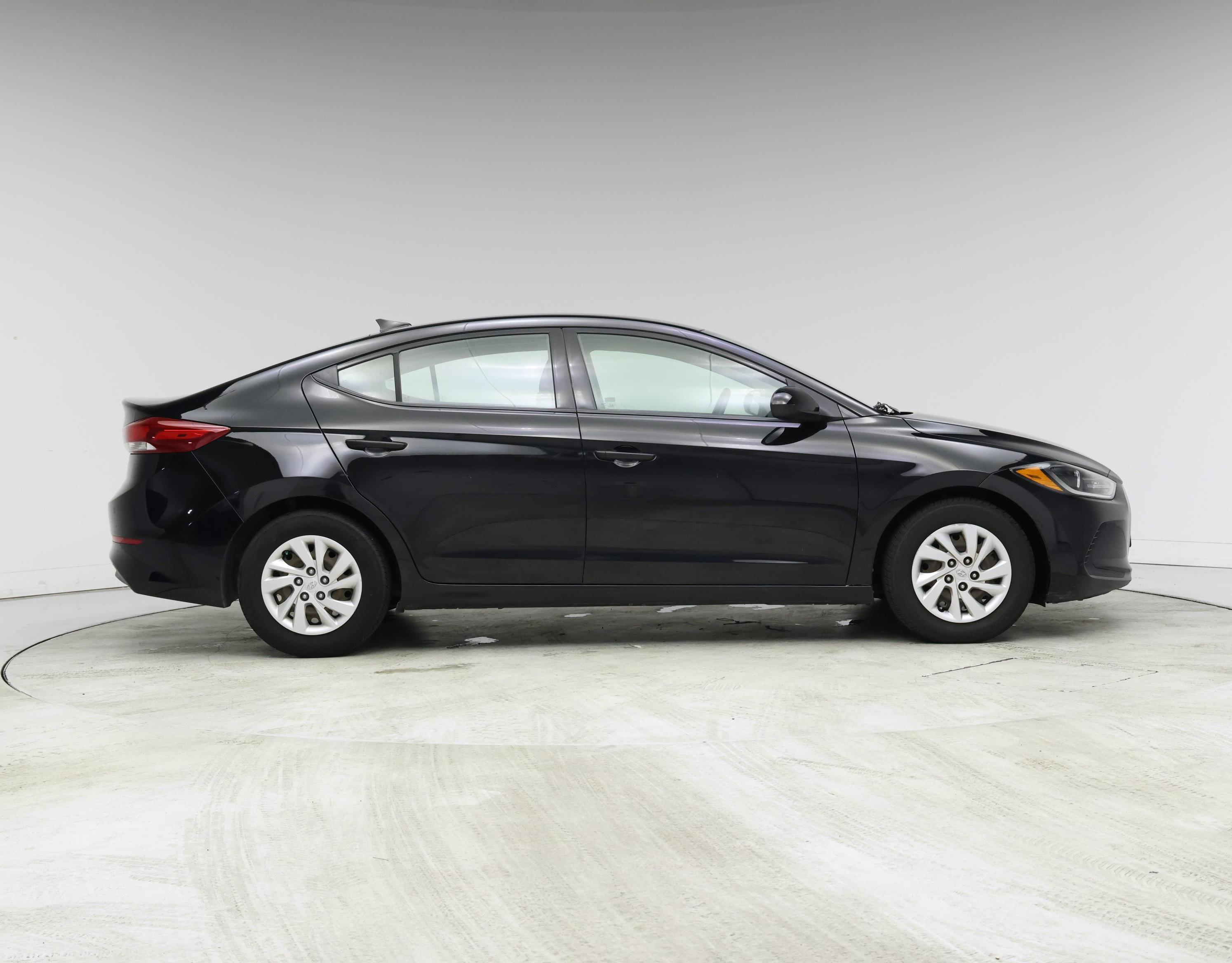 Thumbnail: 2017 Hyundai Elantra - 7