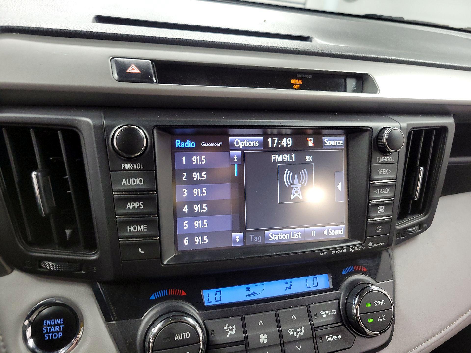 Thumbnail: 2016 Toyota RAV4 - 14