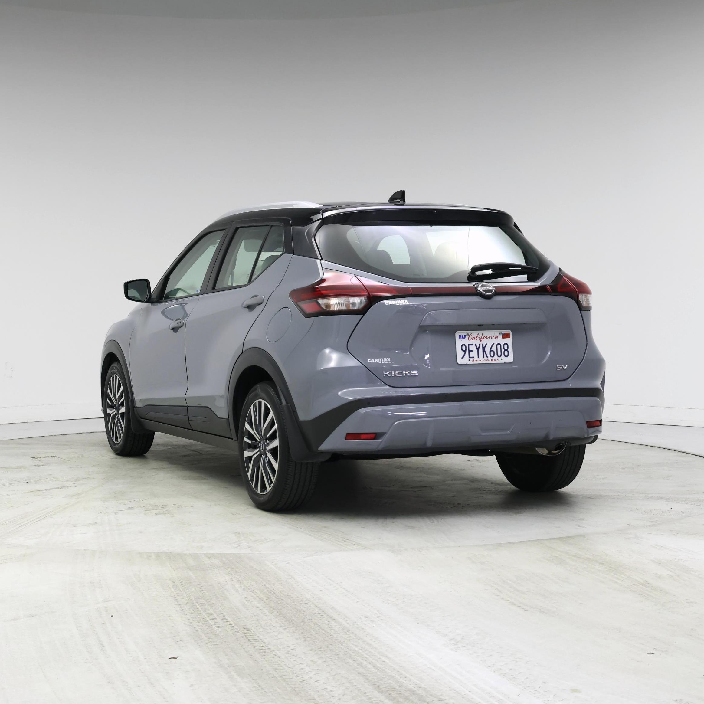 Thumbnail: 2023 Nissan Kicks - 2