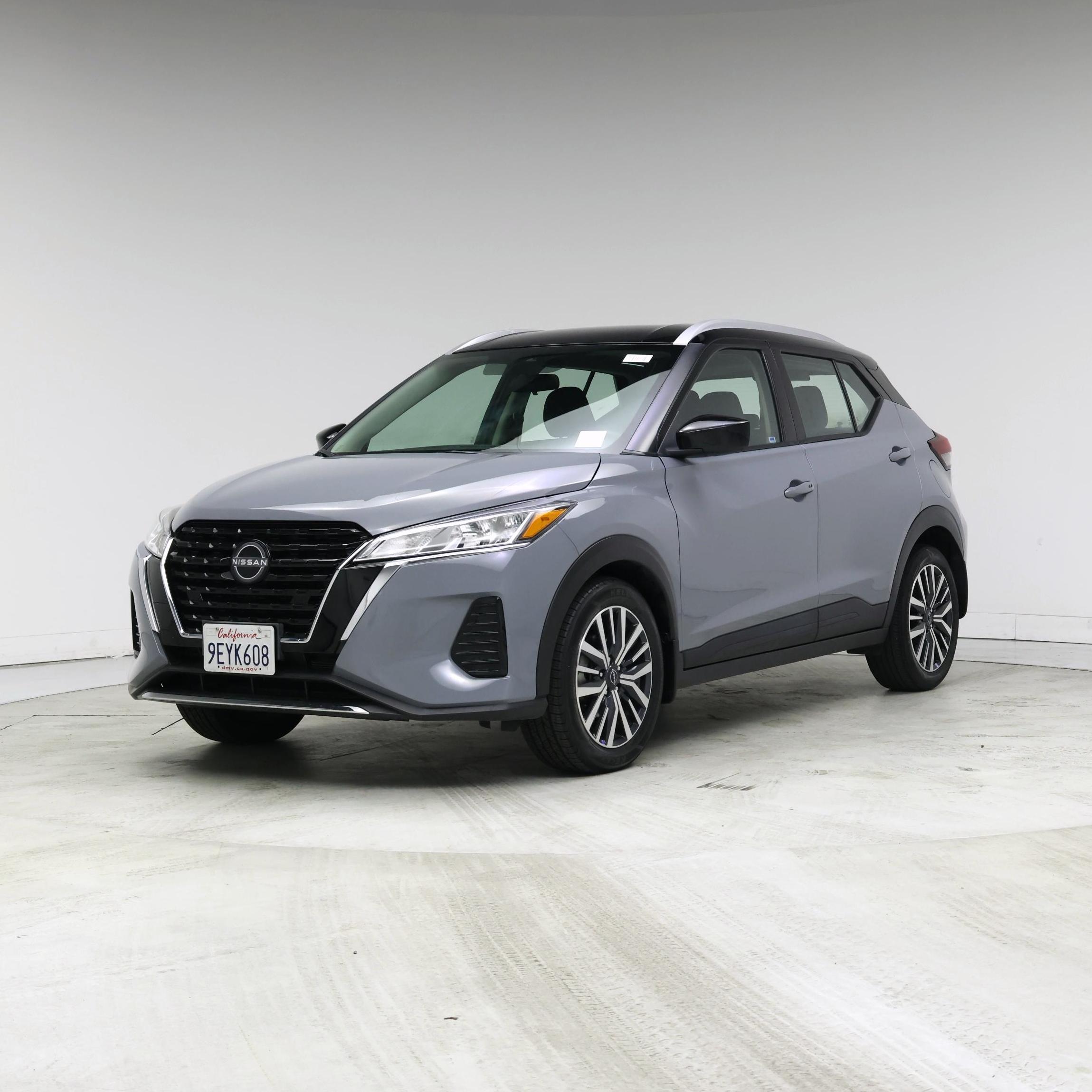 Thumbnail: 2023 Nissan Kicks - 4