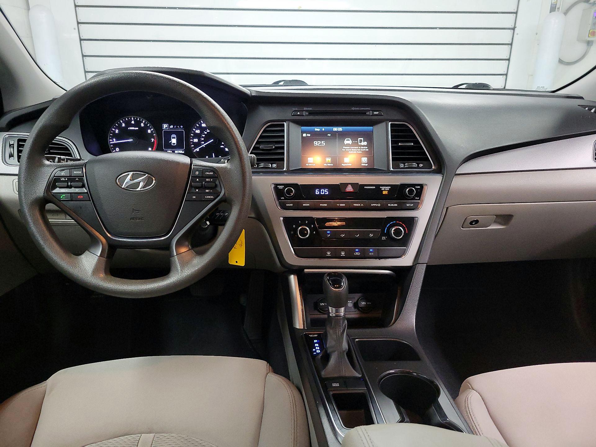 Thumbnail: 2016 Hyundai Sonata - 9