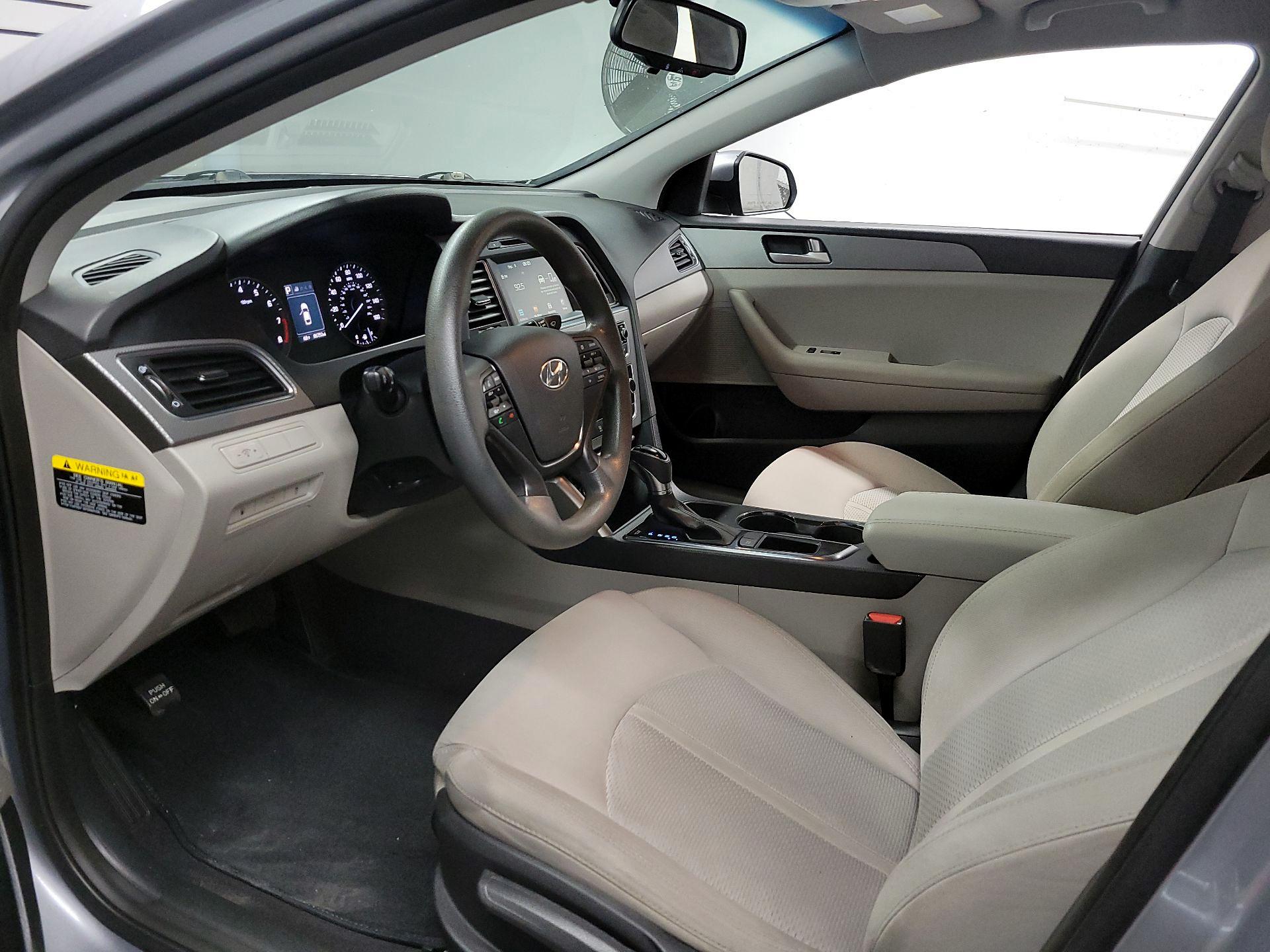 Thumbnail: 2016 Hyundai Sonata - 11