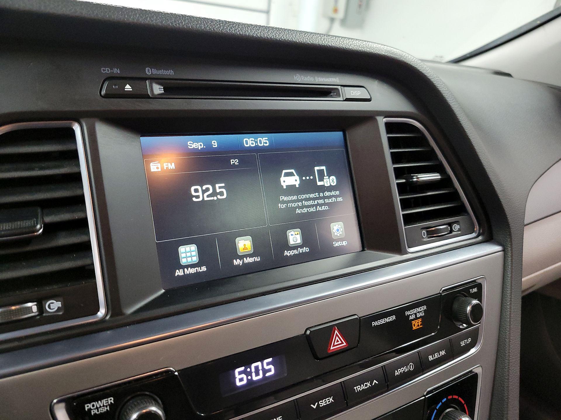 Thumbnail: 2016 Hyundai Sonata - 14