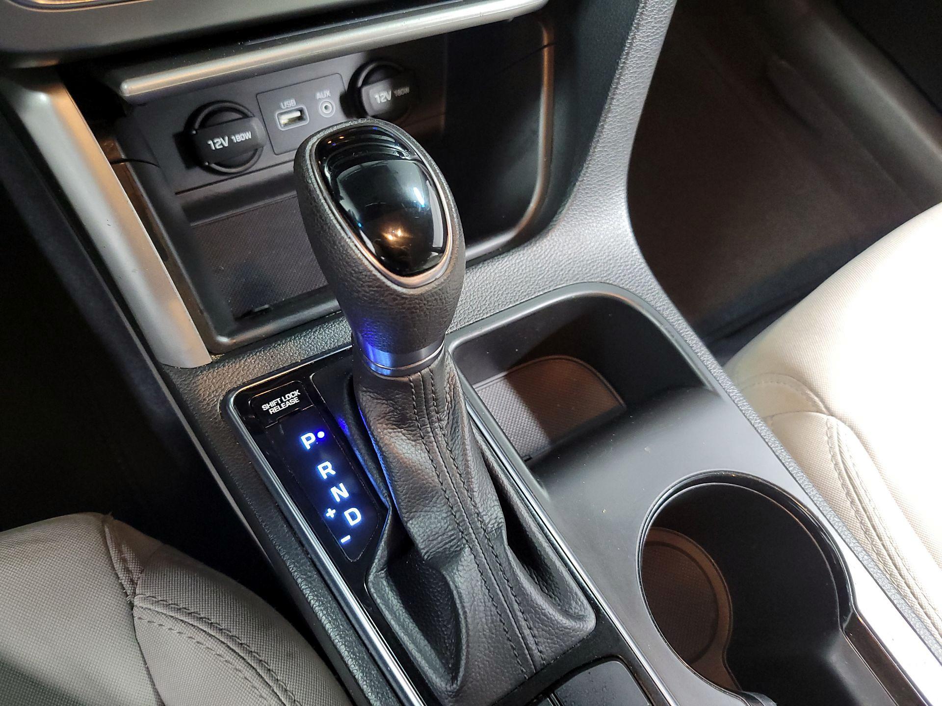 Thumbnail: 2016 Hyundai Sonata - 16