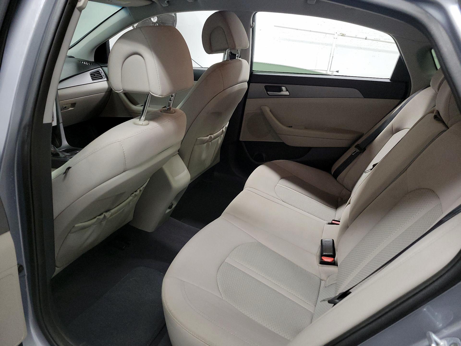 Thumbnail: 2016 Hyundai Sonata - 17