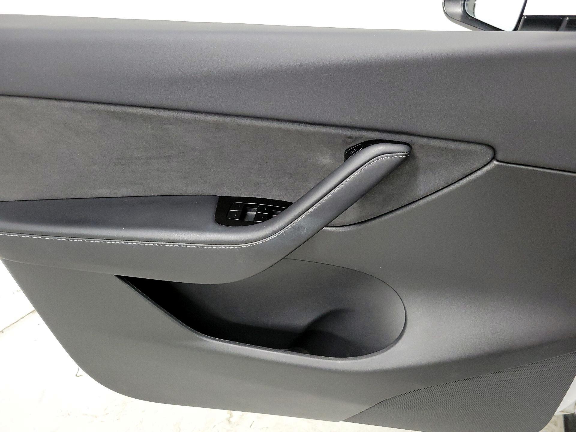 Thumbnail: 2021 Tesla Model Y - 12