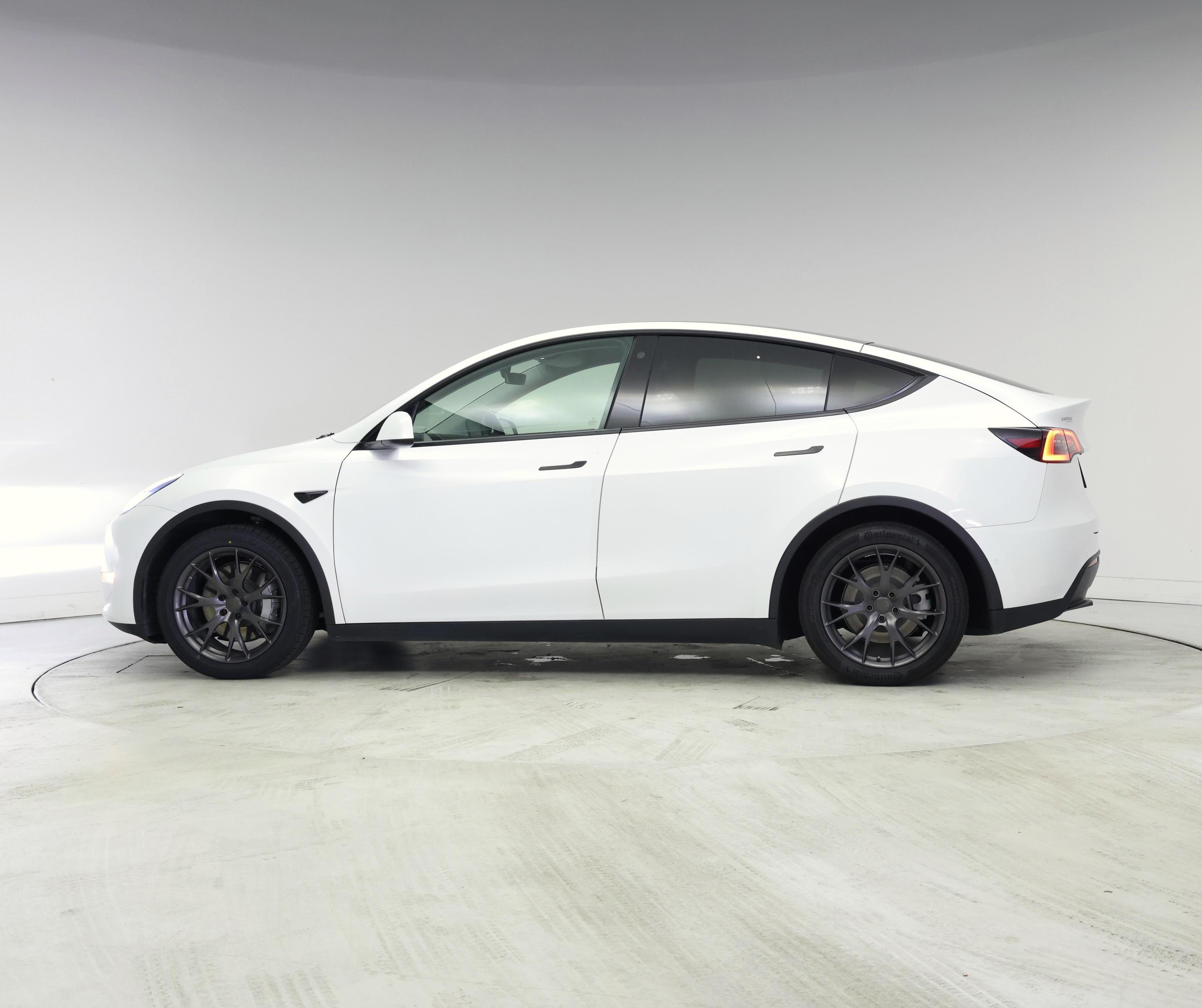 Thumbnail: 2021 Tesla Model Y - 3