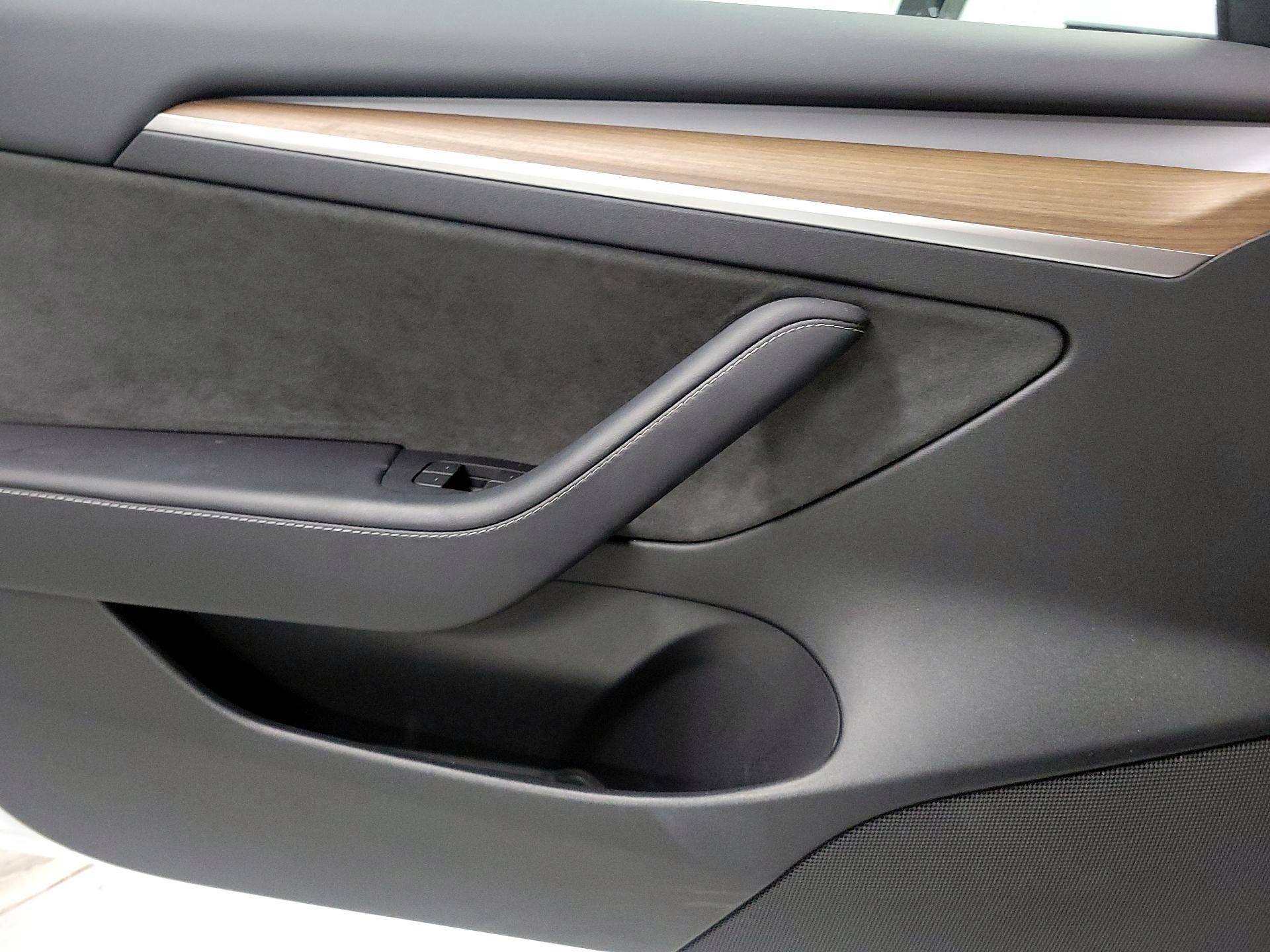 Thumbnail: 2023 Tesla Model 3 - 12