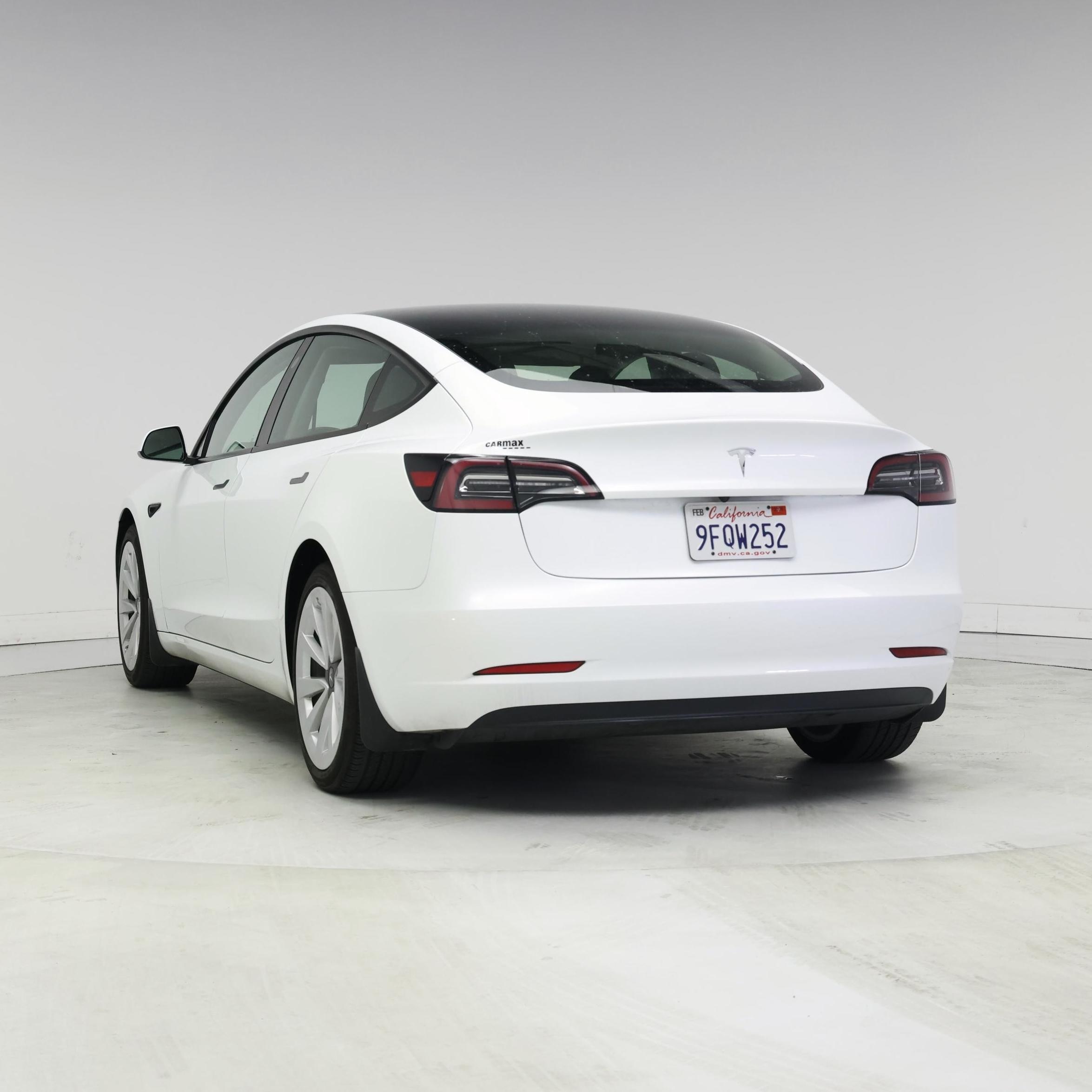 Thumbnail: 2023 Tesla Model 3 - 2