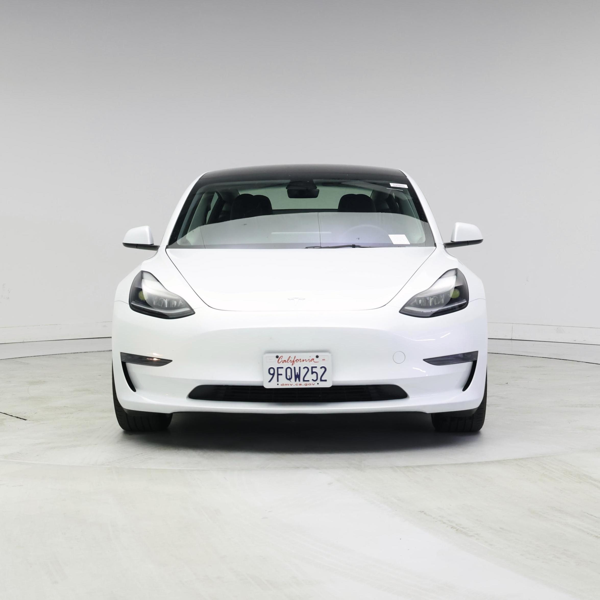 Thumbnail: 2023 Tesla Model 3 - 5