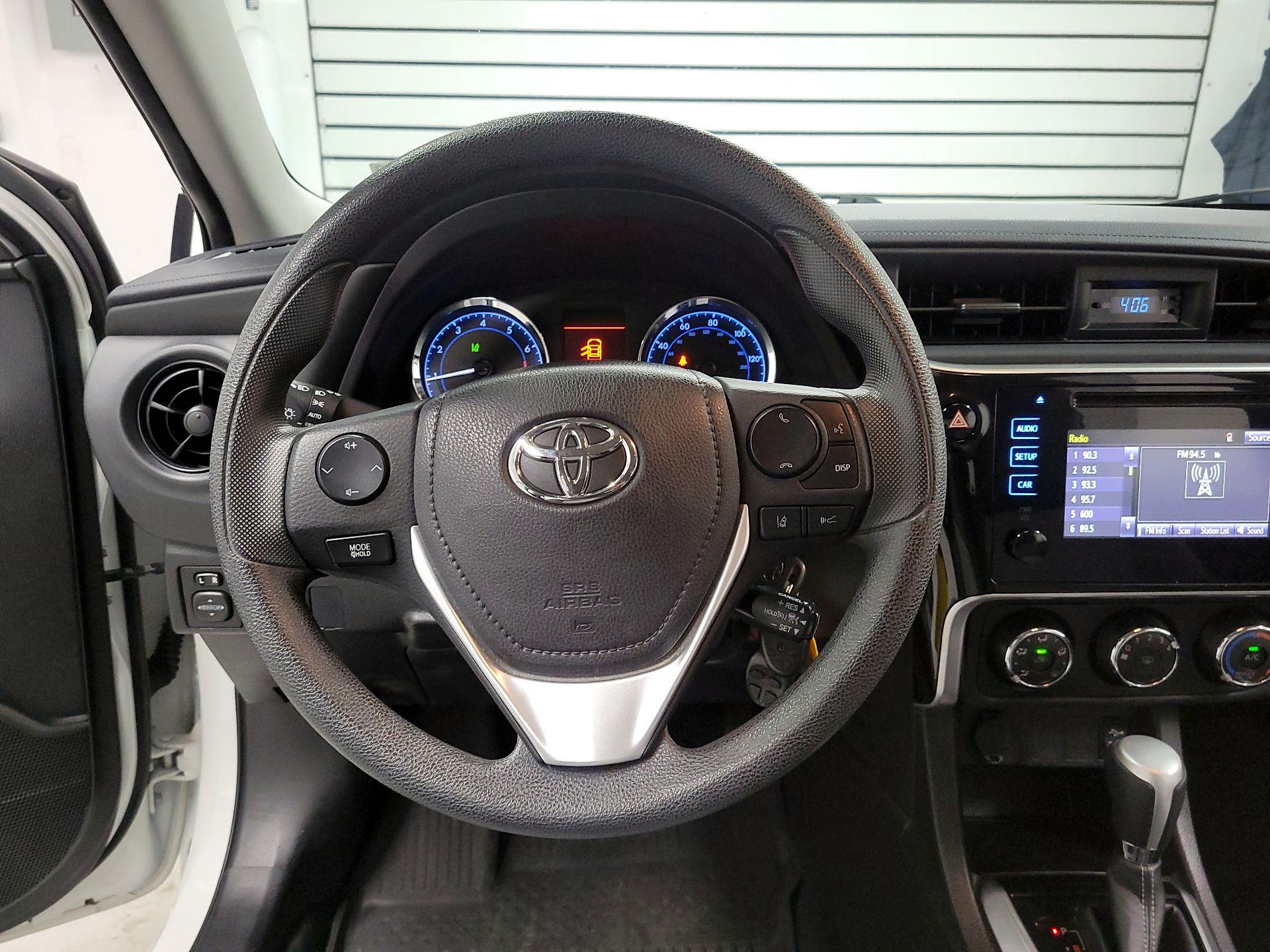 Thumbnail: 2018 Toyota Corolla - 10