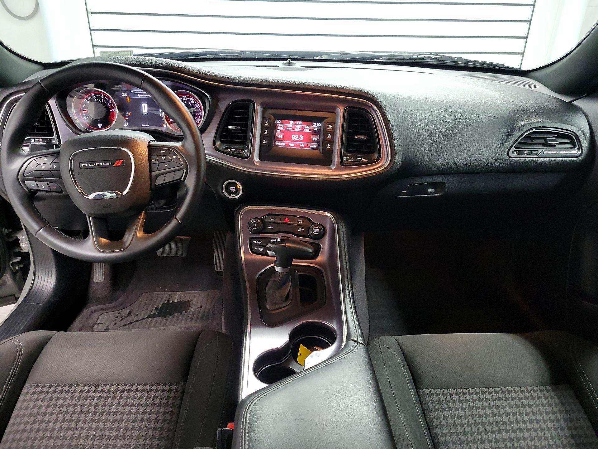 Thumbnail: 2017 Dodge Challenger - 9