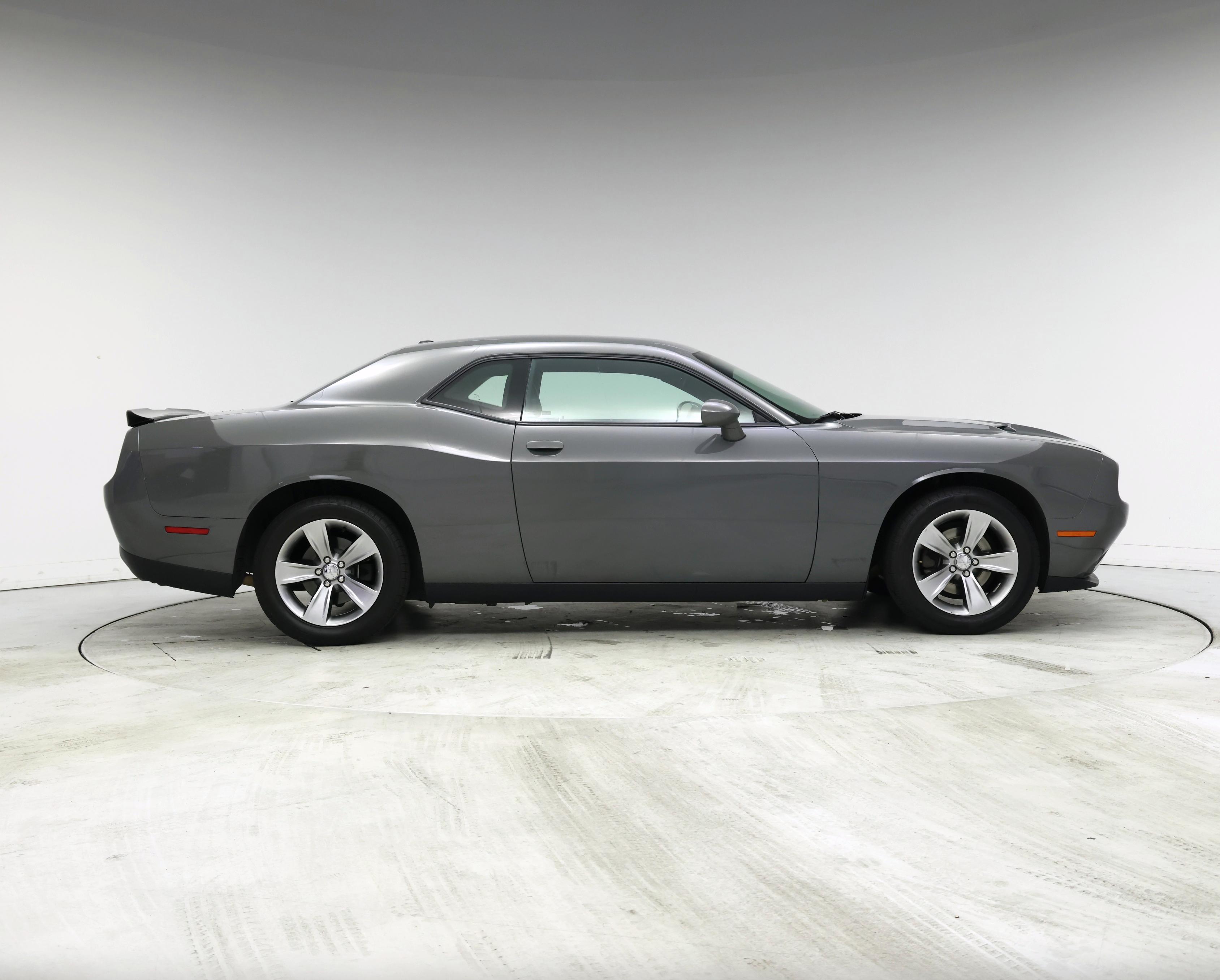 Thumbnail: 2017 Dodge Challenger - 7