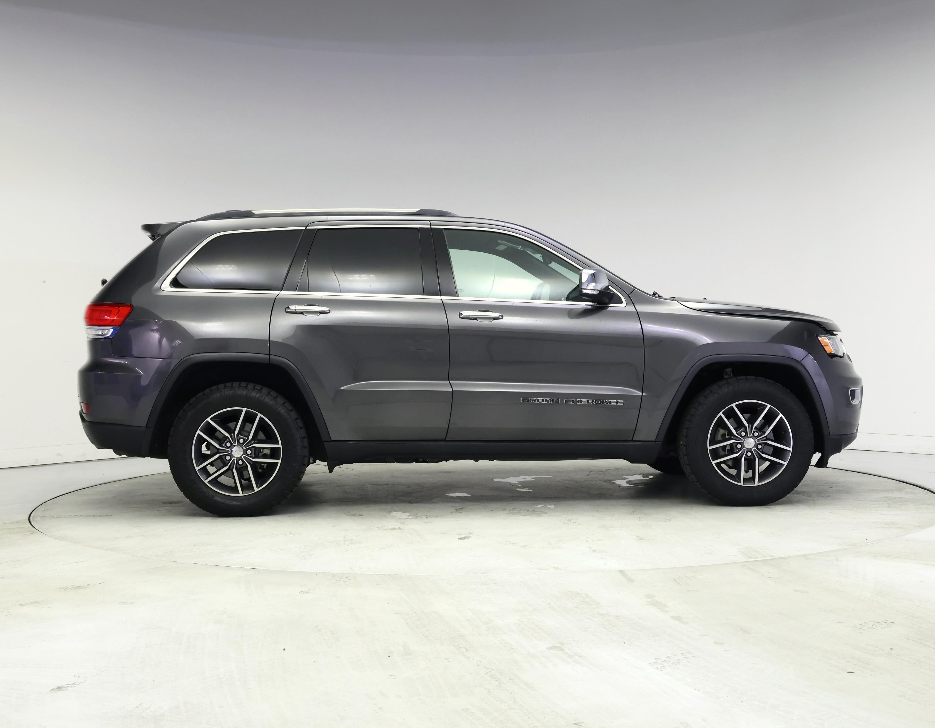 Thumbnail: 2017 Jeep Grand Cherokee - 7