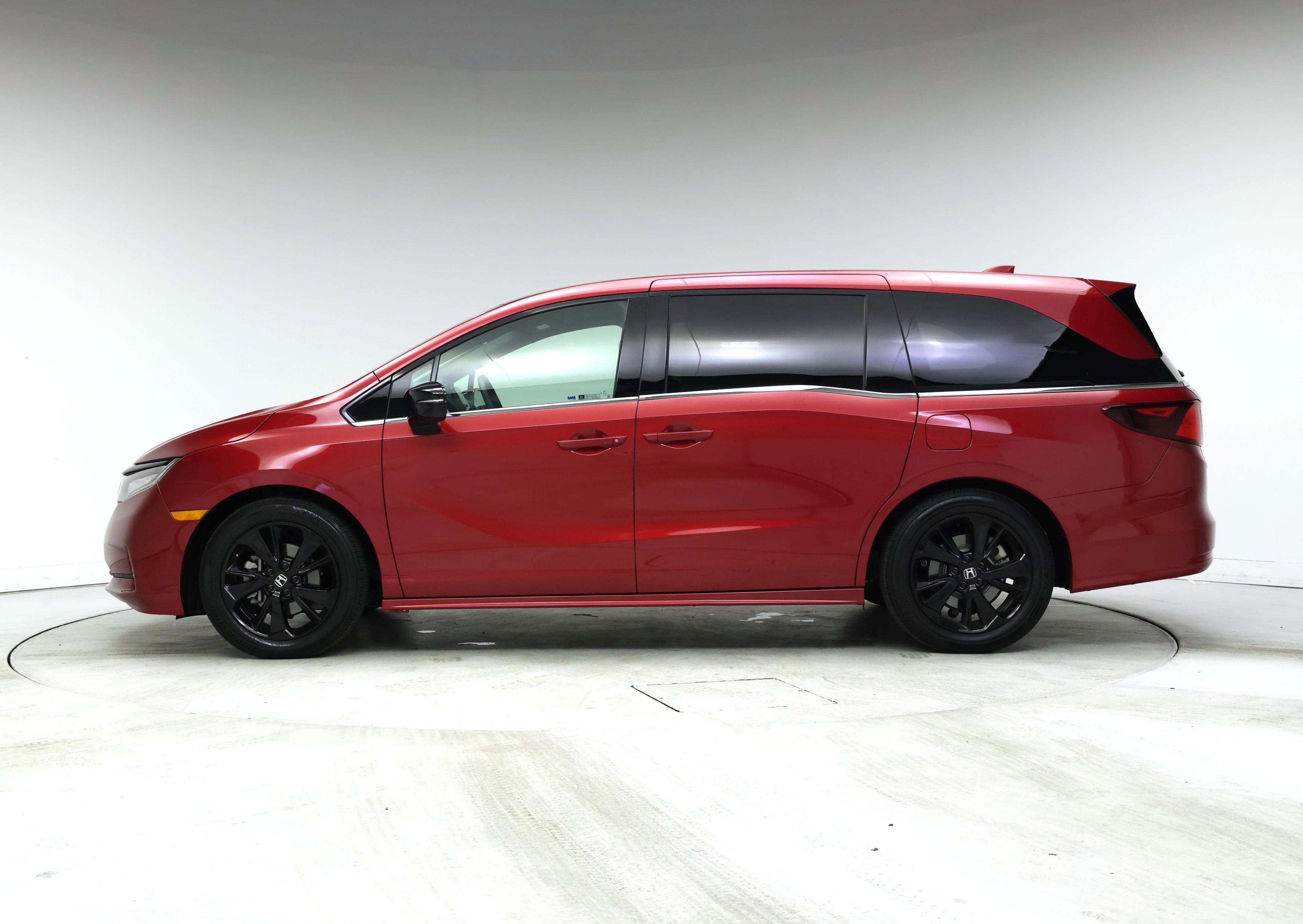 Thumbnail: 2024 Honda Odyssey - 3