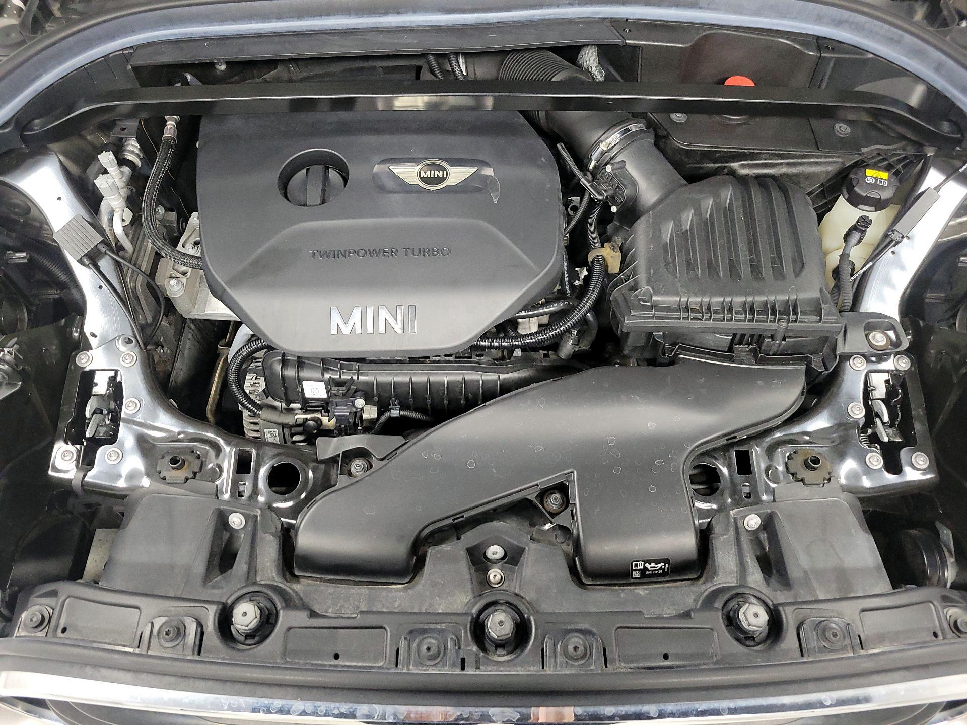 Thumbnail: 2017 MINI Cooper Countryman - 18