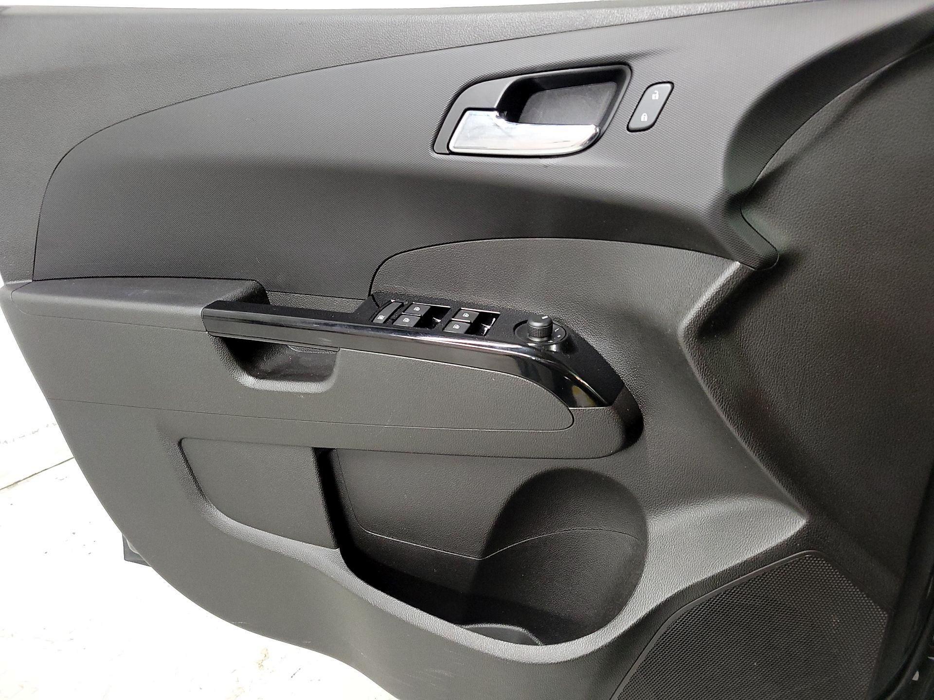 Thumbnail: 2019 Chevrolet Sonic - 12
