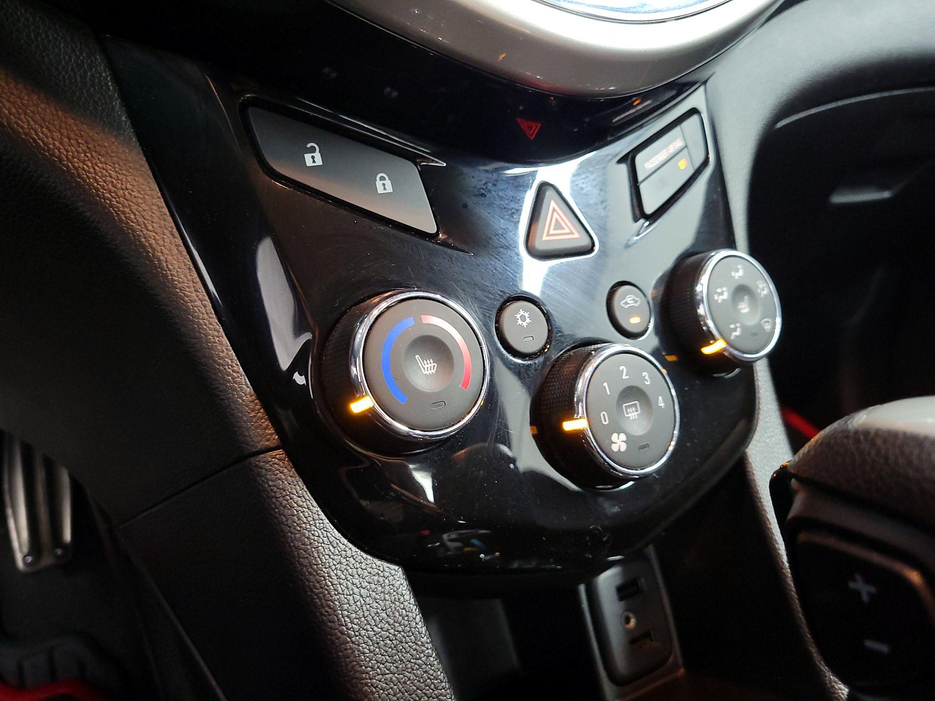 Thumbnail: 2019 Chevrolet Sonic - 16