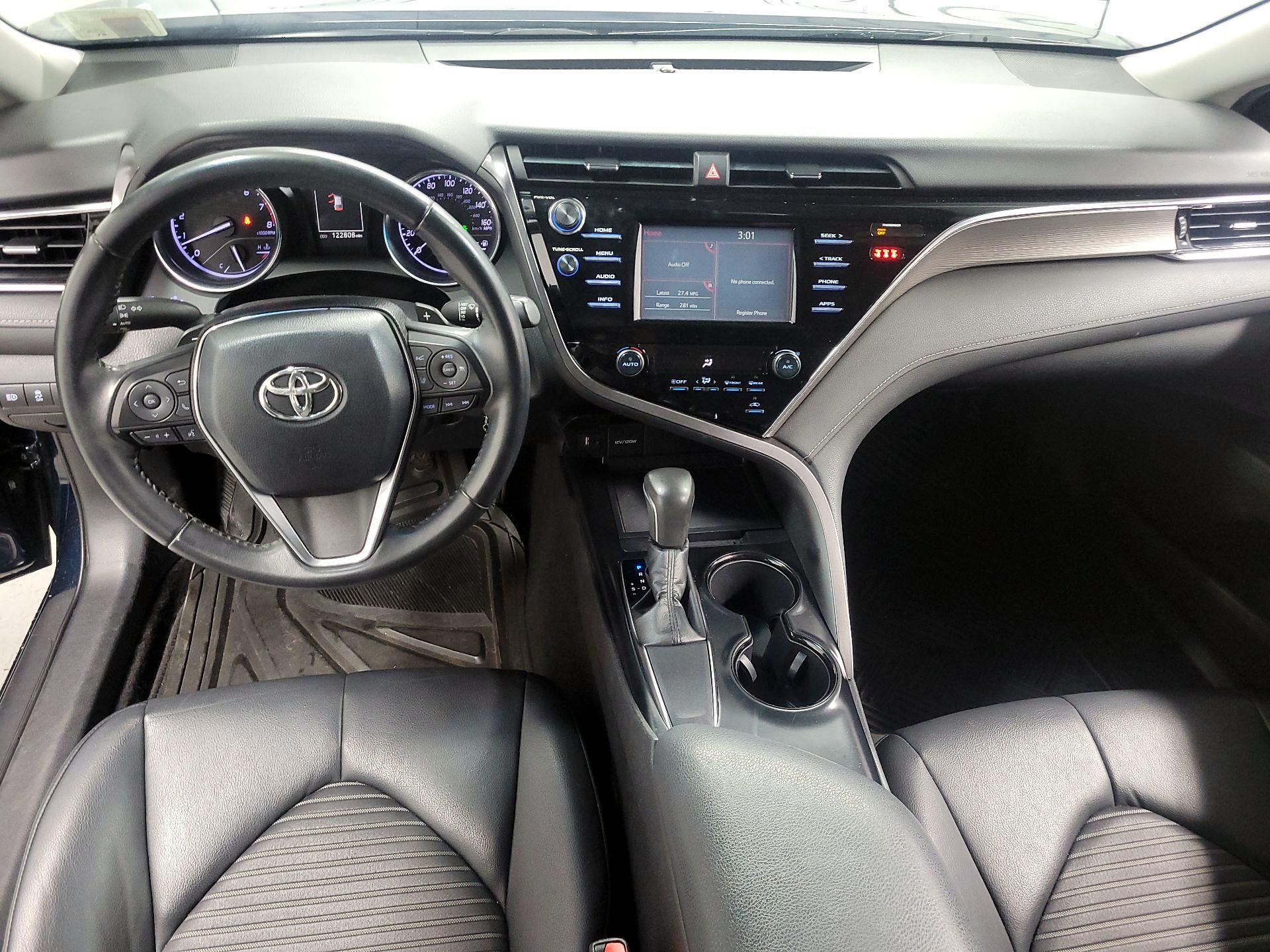 Thumbnail: 2018 Toyota Camry - 9