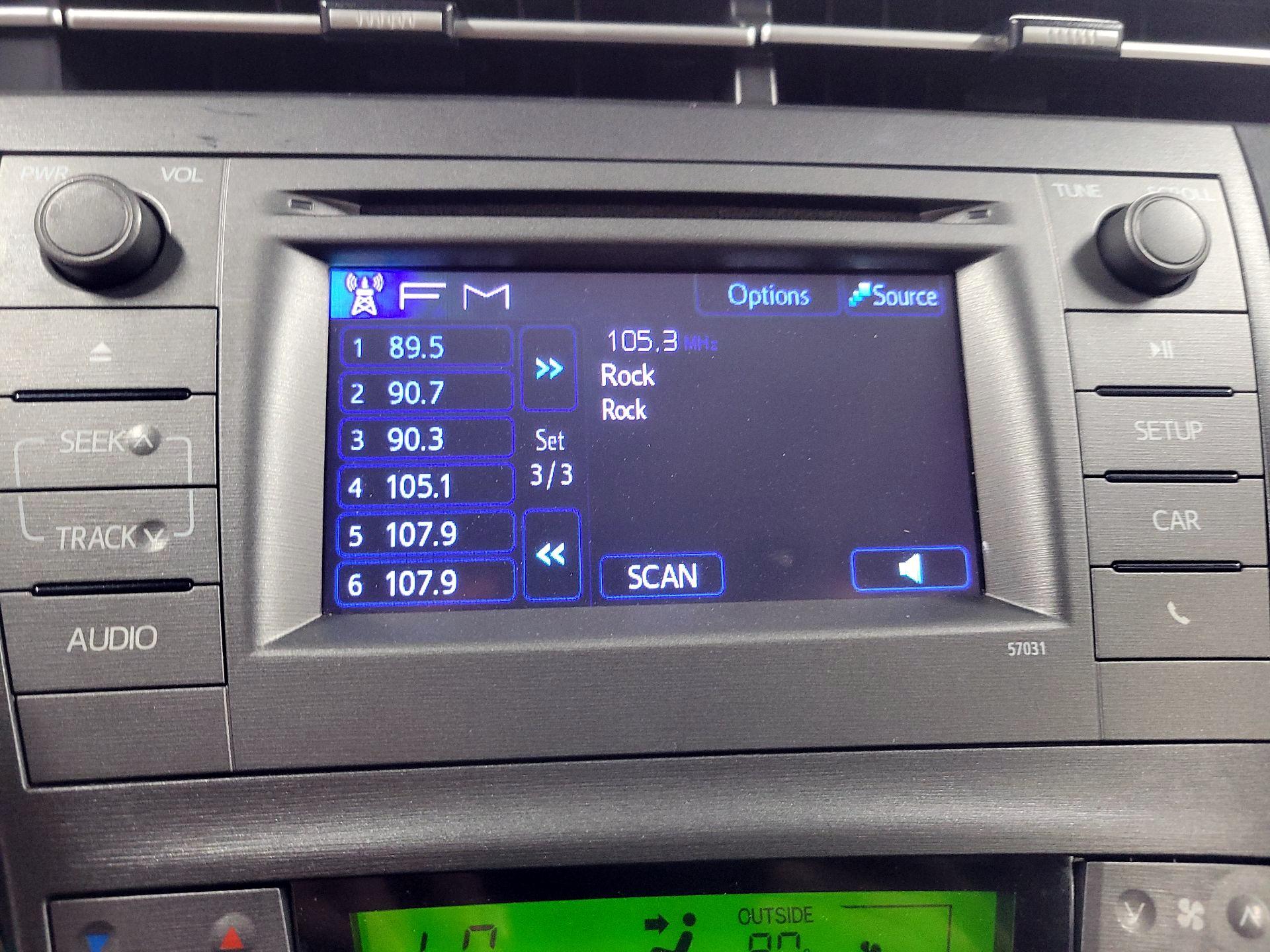 Thumbnail: 2015 Toyota Prius - 15
