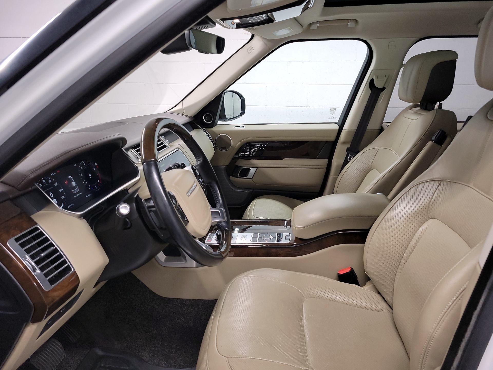 Thumbnail: 2018 Land Rover Range Rover - 11