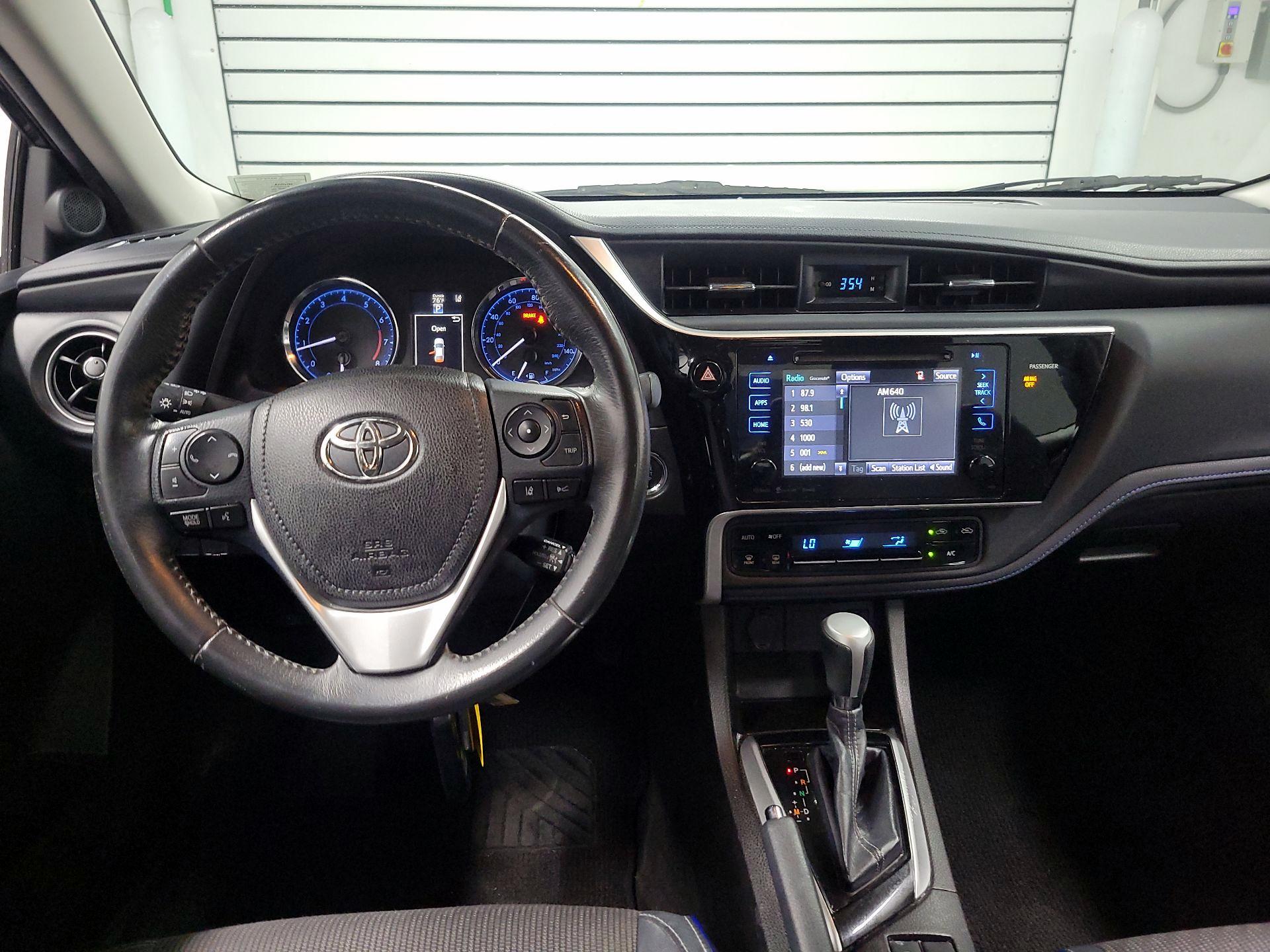 Thumbnail: 2017 Toyota Corolla - 9