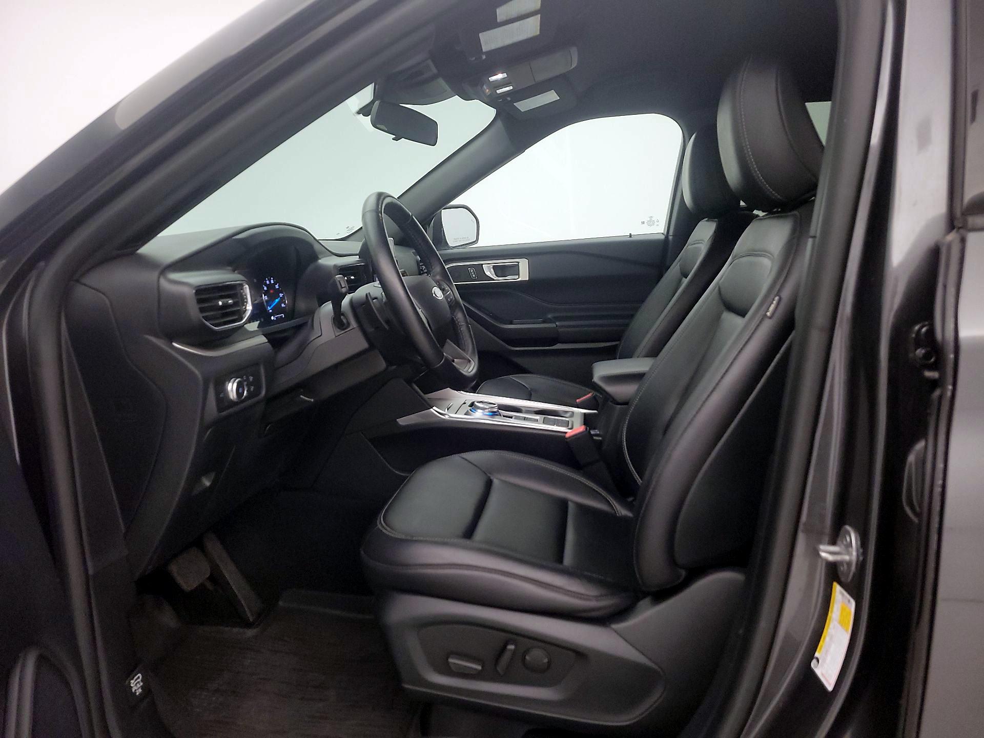 Thumbnail: 2020 Ford Explorer - 11