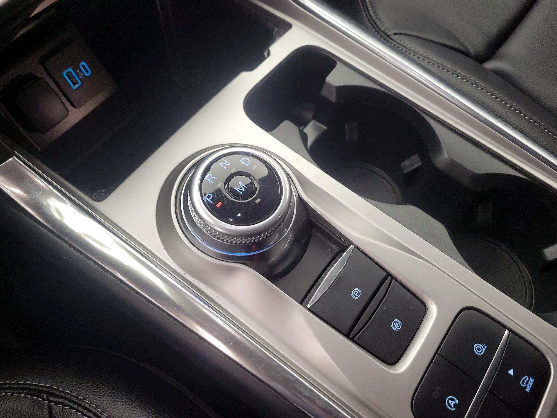 Thumbnail: 2020 Ford Explorer - 17