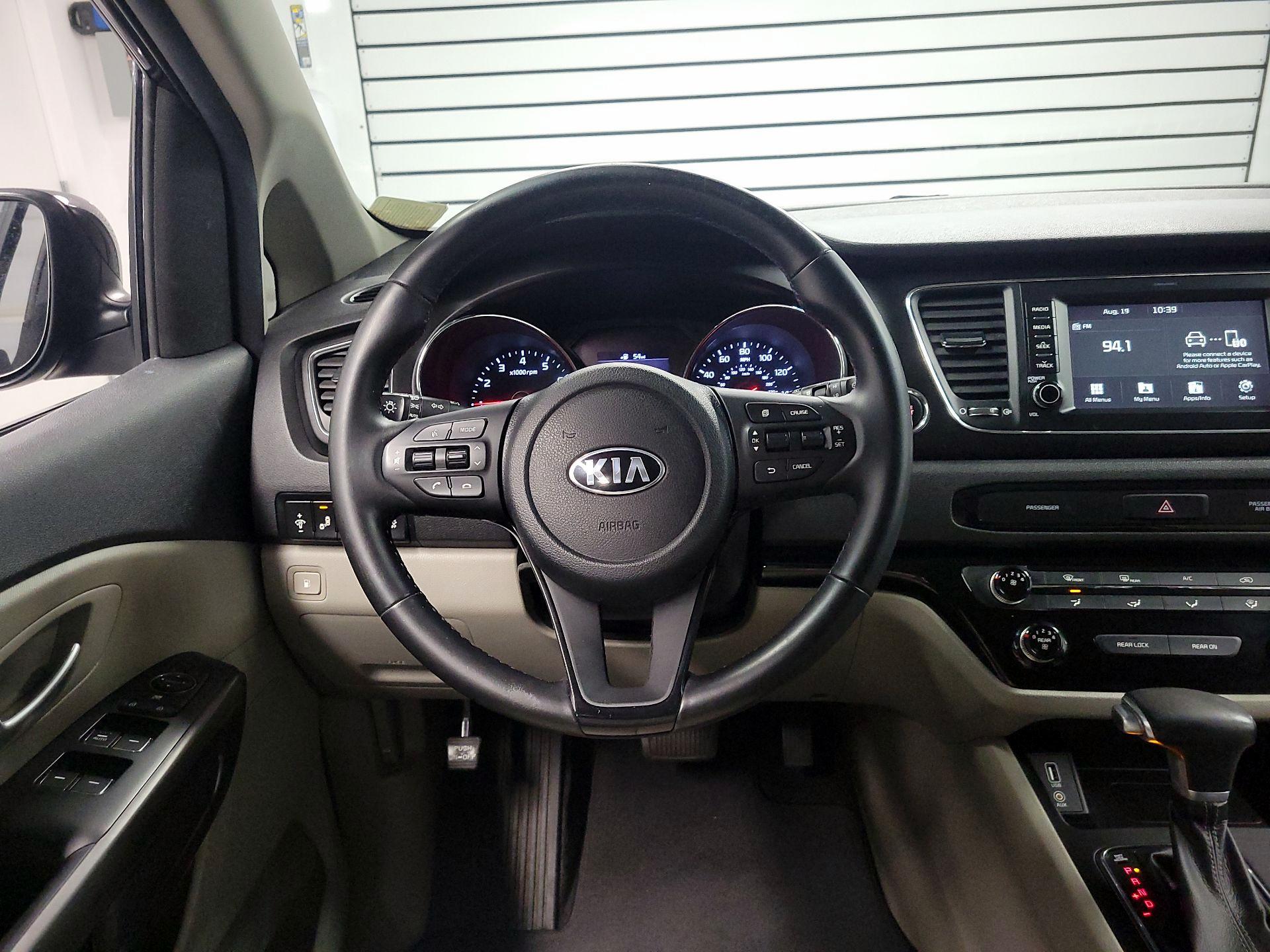 Thumbnail: 2020 Kia Sedona - 10