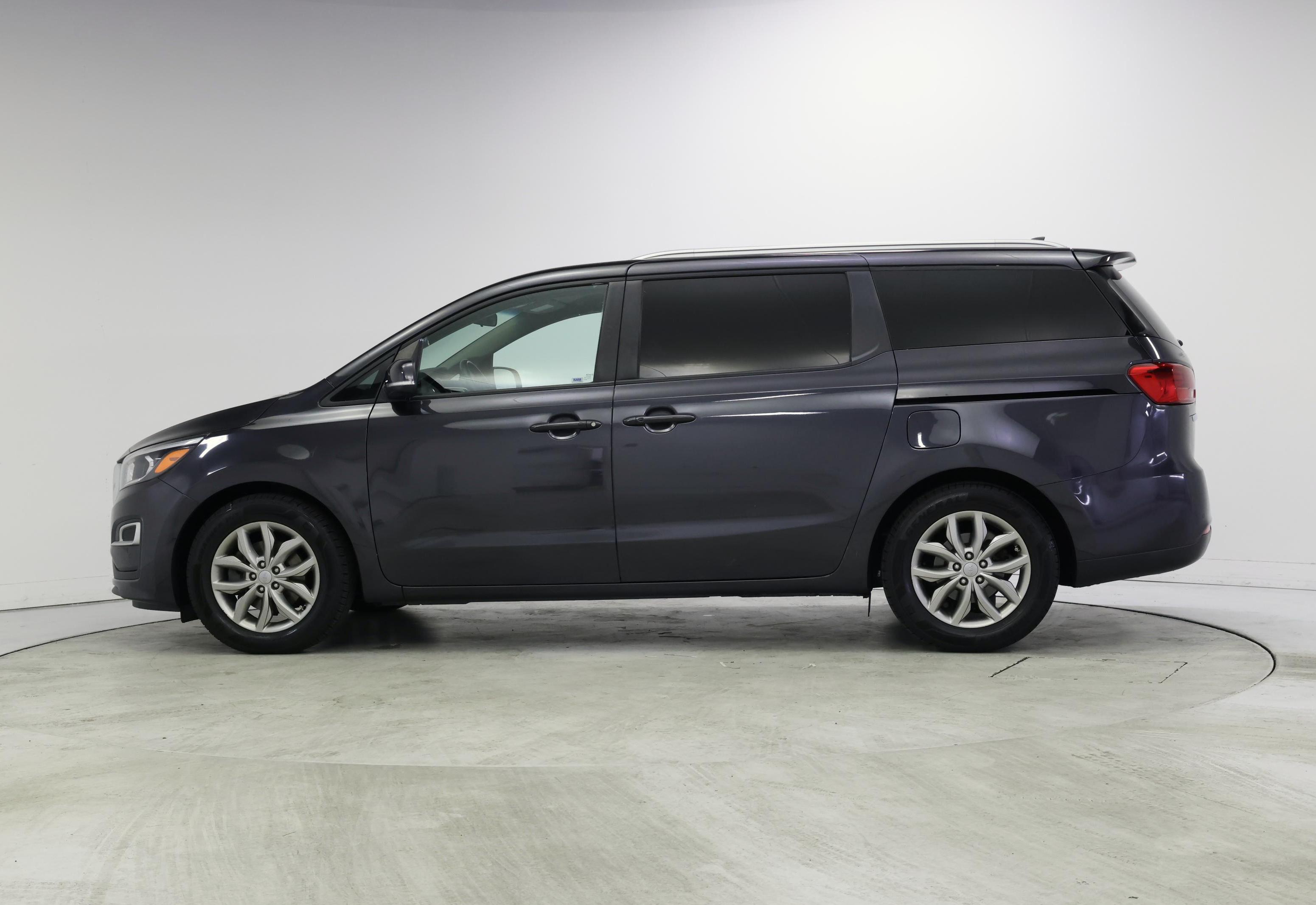 Thumbnail: 2020 Kia Sedona - 3