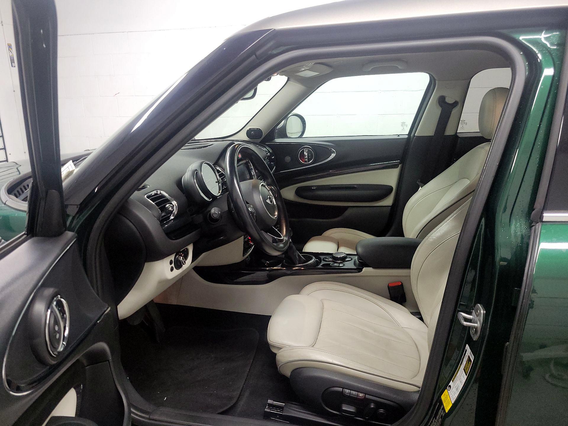 Thumbnail: 2016 MINI Cooper Clubman - 11