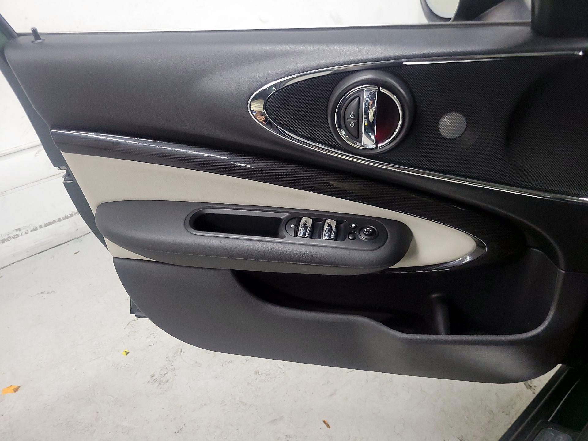 Thumbnail: 2016 MINI Cooper Clubman - 12