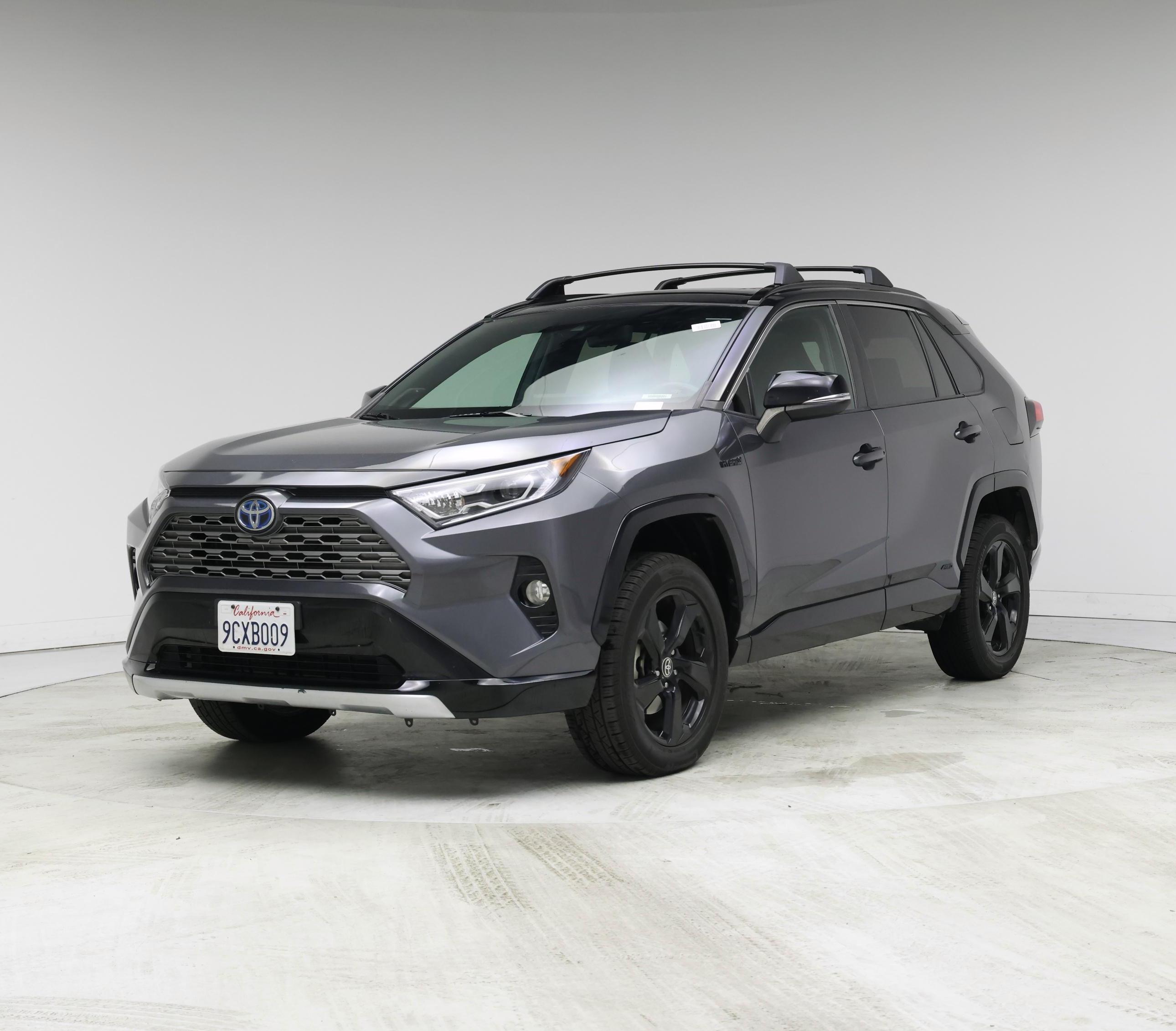 Thumbnail: 2021 Toyota RAV4 - 4