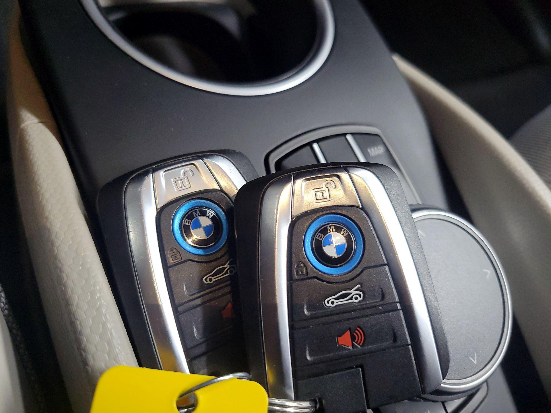 Thumbnail: 2018 BMW i3 - 20