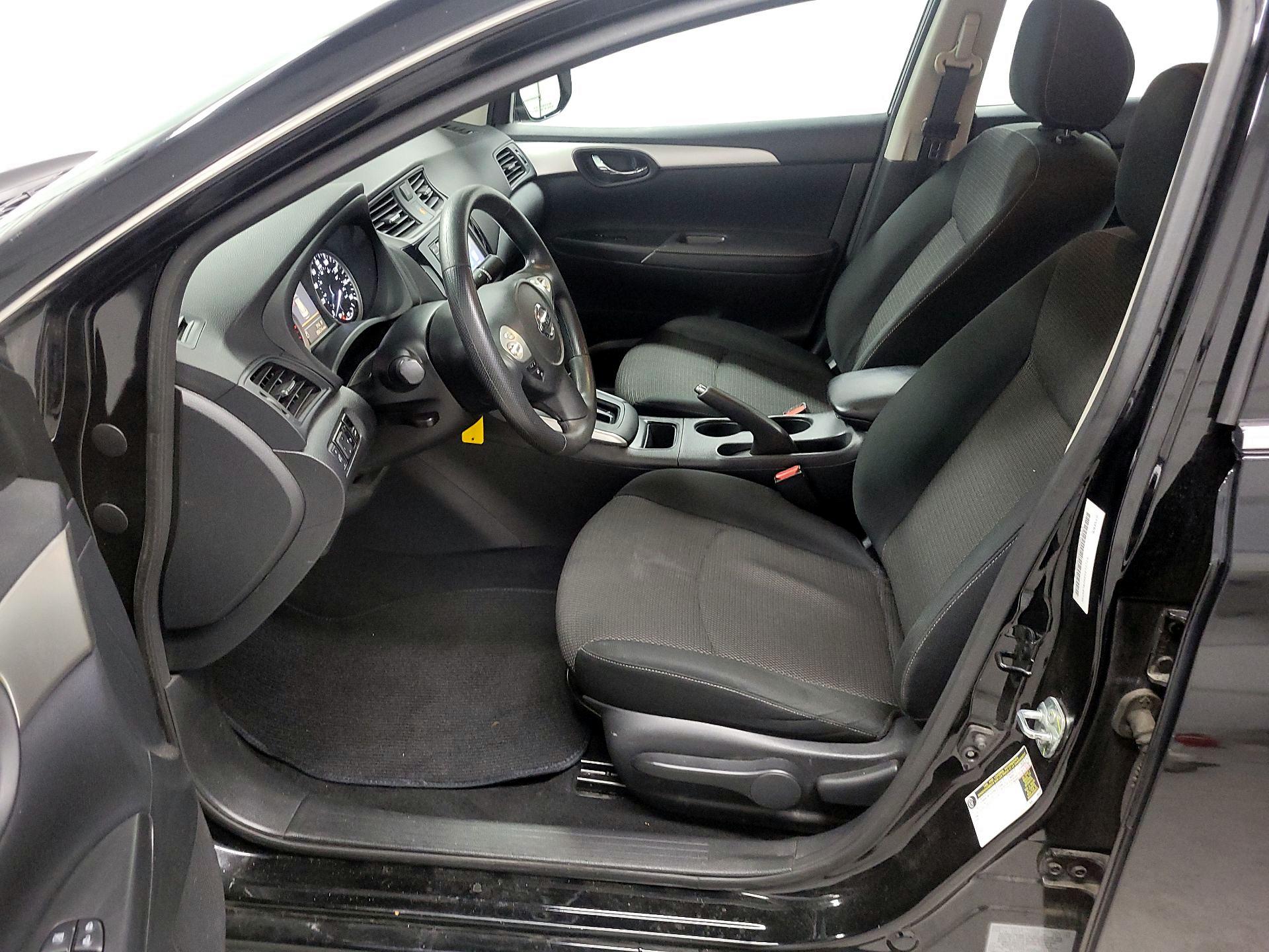 Thumbnail: 2019 Nissan Sentra - 11